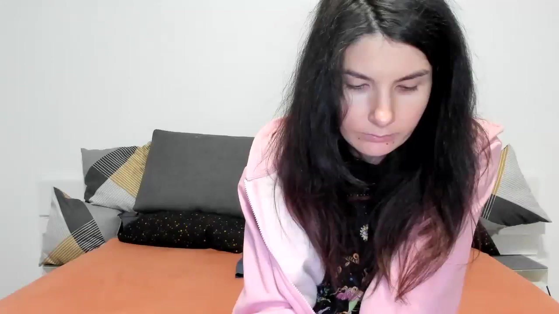 Gallery image thumbnail from SiouxPrincess's myfreecams stream on, 12/11/2023, 24:05 image 2 of 20