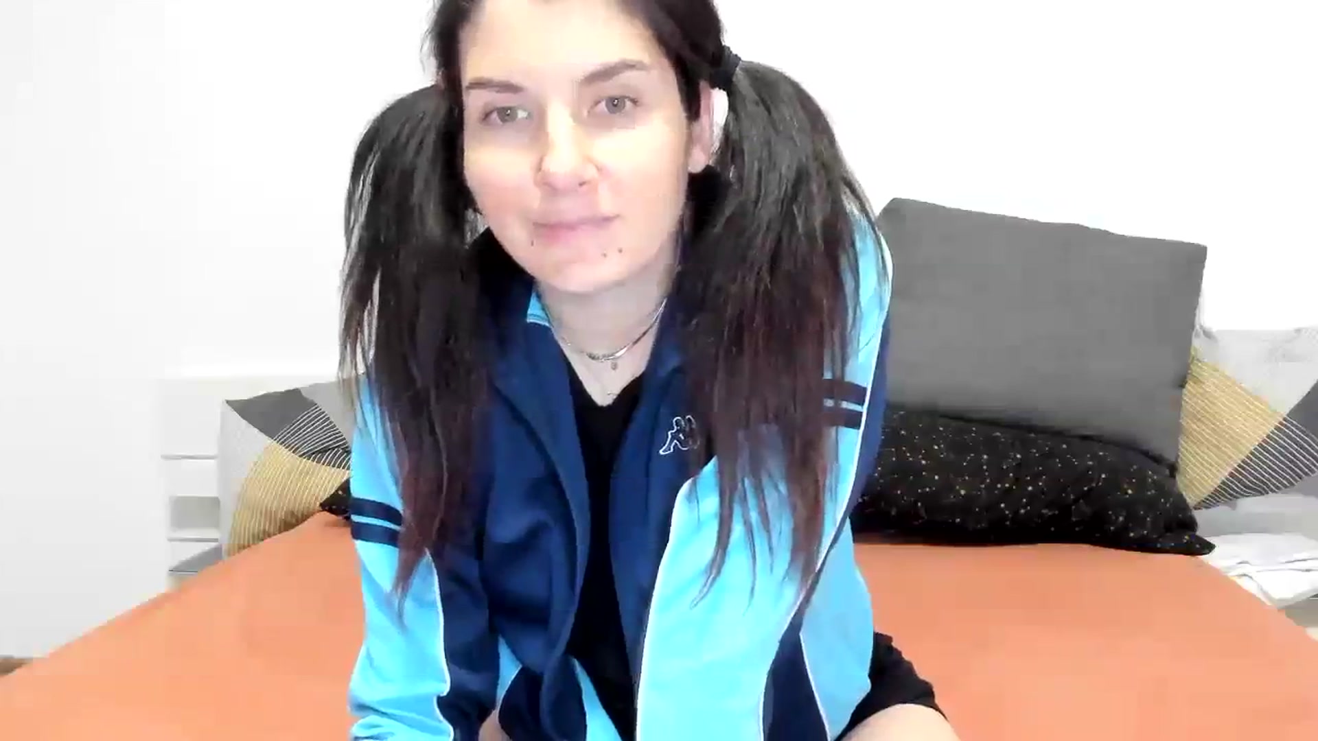 Gallery image thumbnail from SiouxPrincess's myfreecams stream on, 12/11/2023, 23:58 image 8 of 20