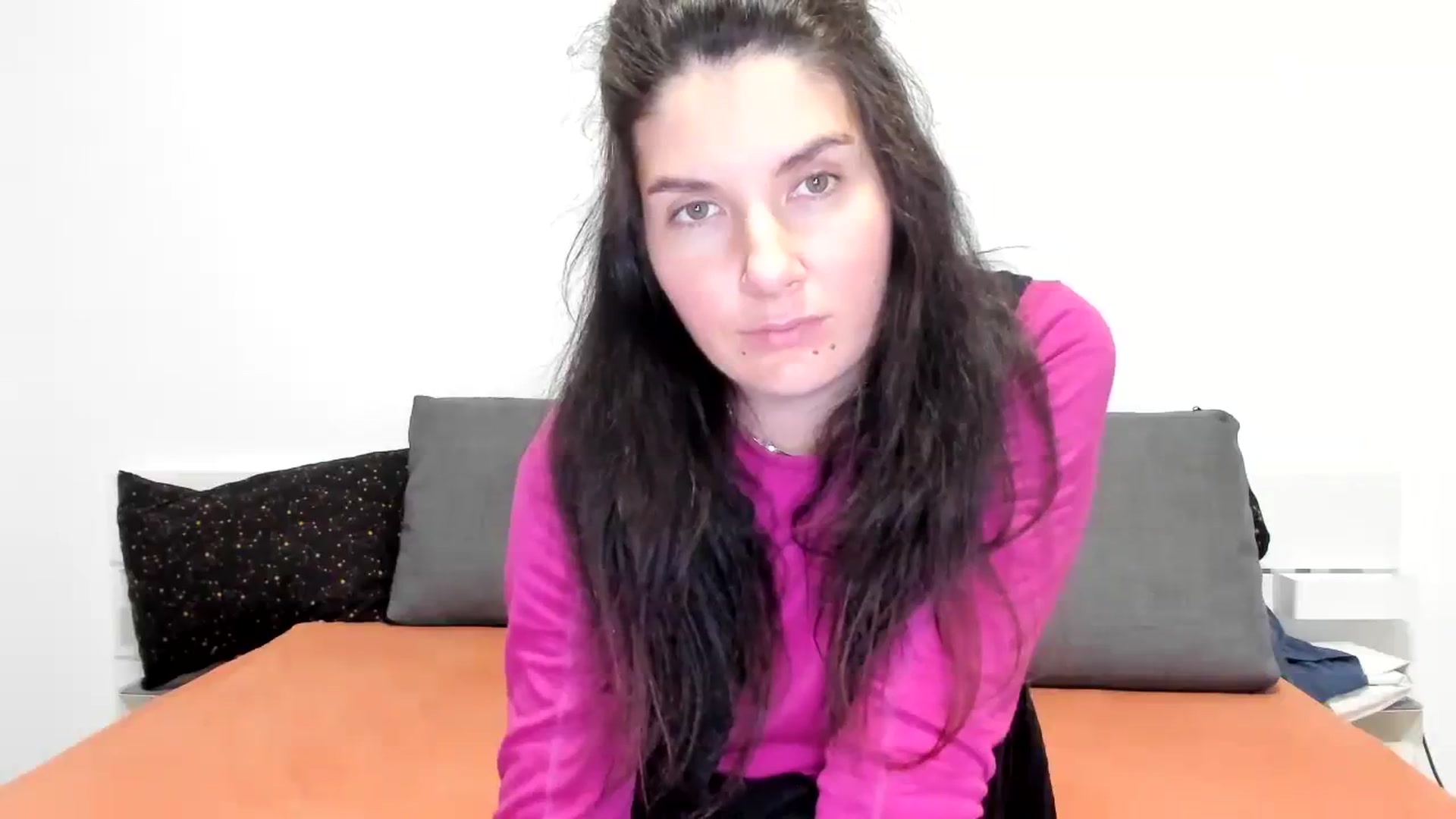 Gallery image thumbnail from SiouxPrincess's myfreecams stream on, 12/13/2023, 24:01 image 14 of 20