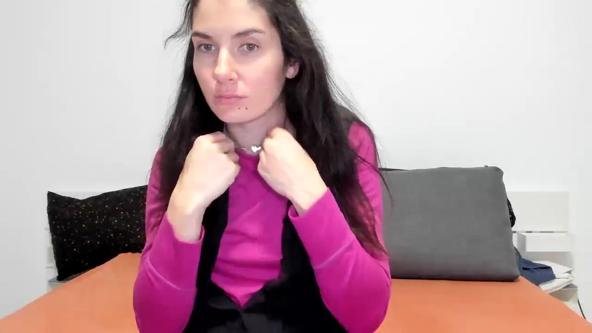 Gallery image thumbnail from SiouxPrincess's myfreecams stream on, 12/13/2023, 24:01 image 3 of 20