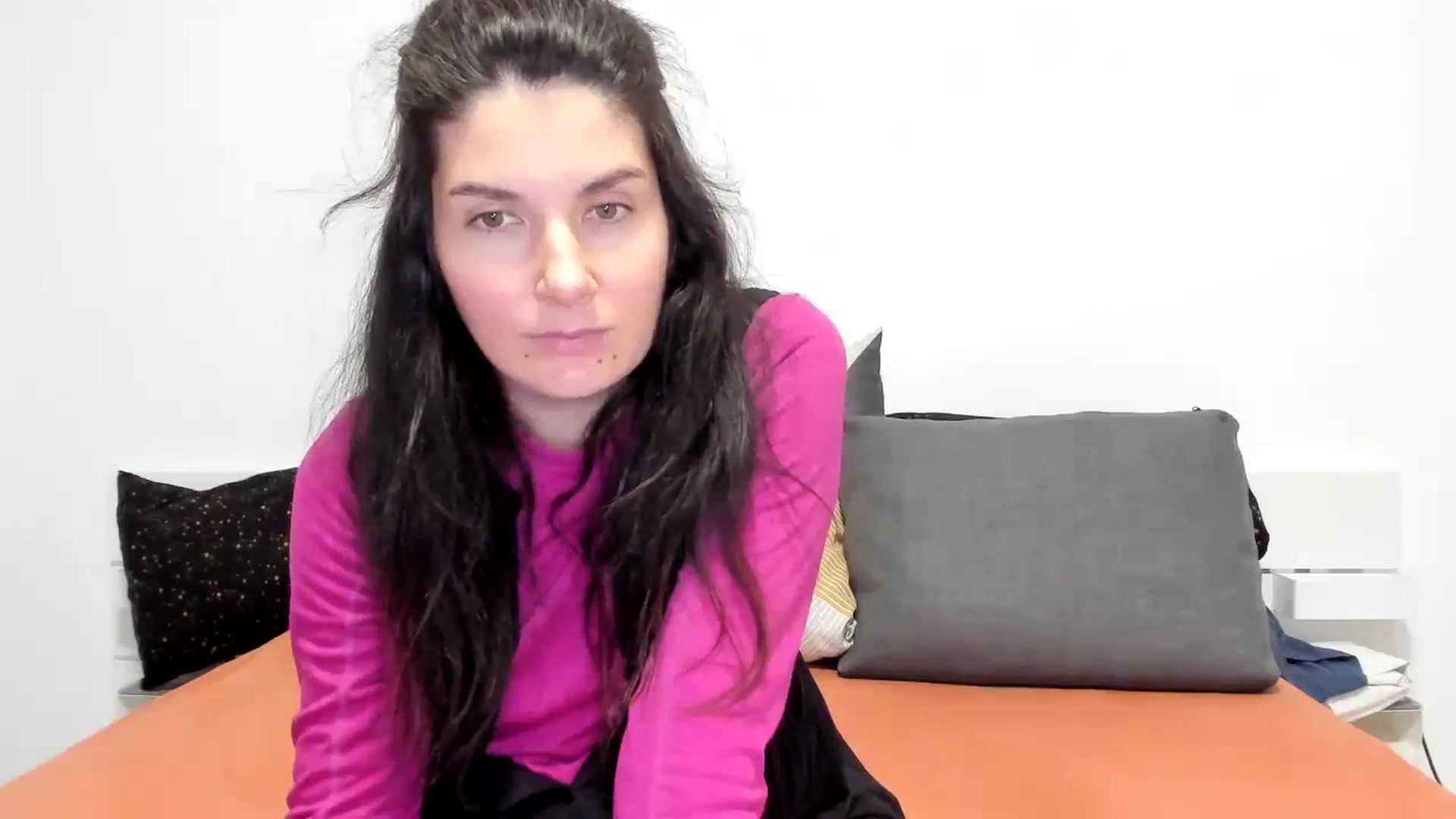 Gallery image thumbnail from SiouxPrincess's myfreecams stream on, 12/13/2023, 24:01 image 5 of 20