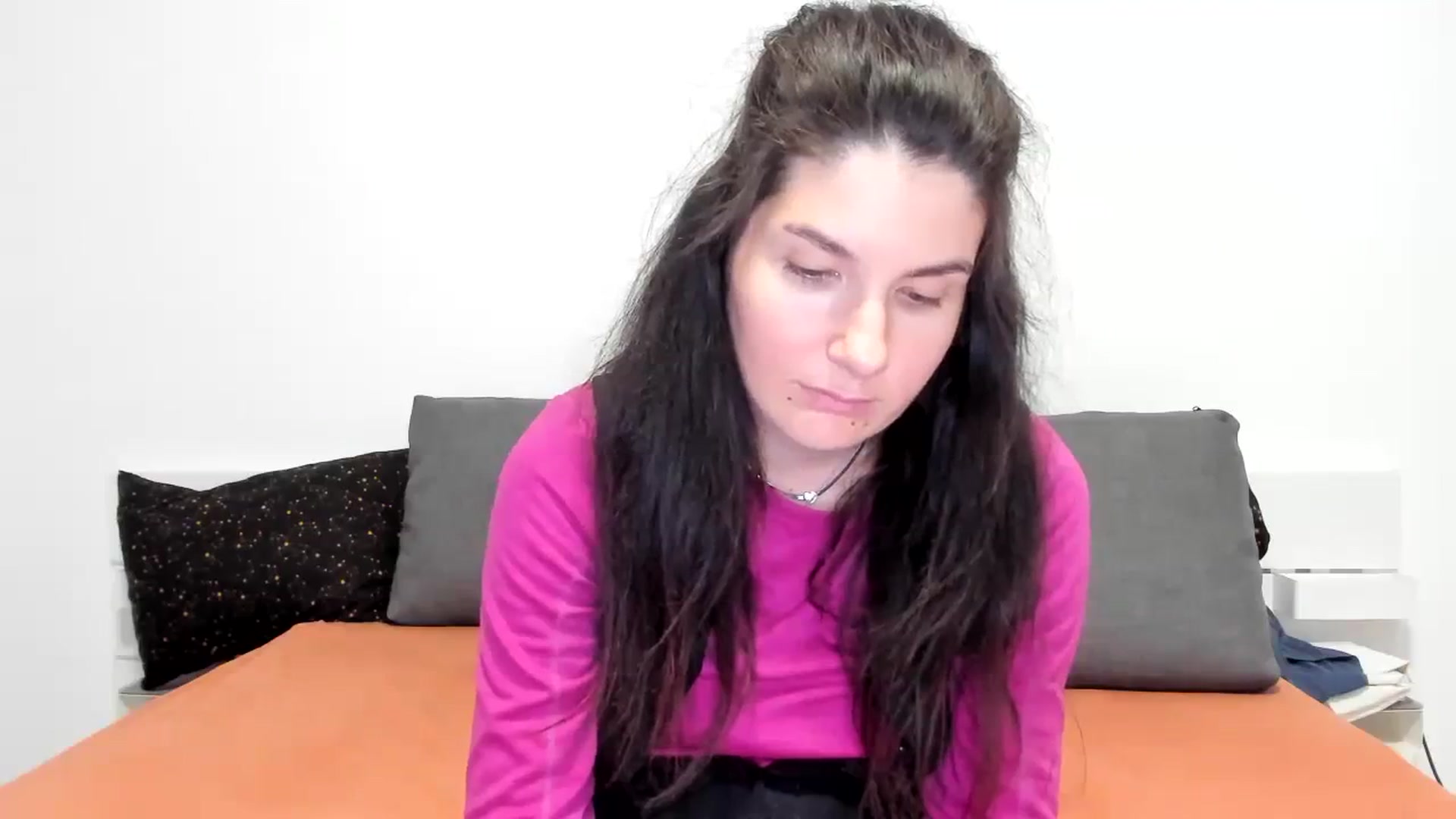 Gallery image thumbnail from SiouxPrincess's myfreecams stream on, 12/13/2023, 24:01 image 13 of 20