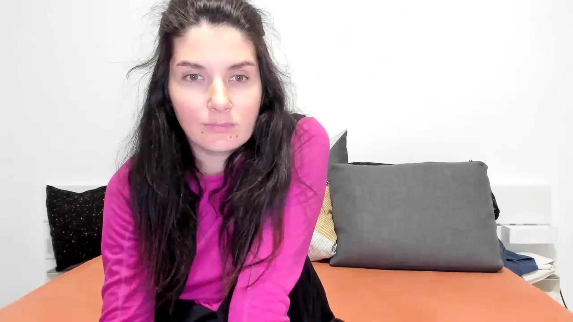 Gallery image thumbnail from SiouxPrincess's myfreecams stream on, 12/13/2023, 24:01 image 6 of 20