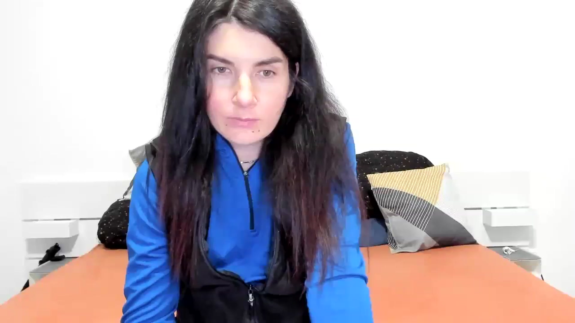 Gallery image thumbnail from SiouxPrincess's myfreecams stream on, 12/13/2023, 23:34 image 10 of 20