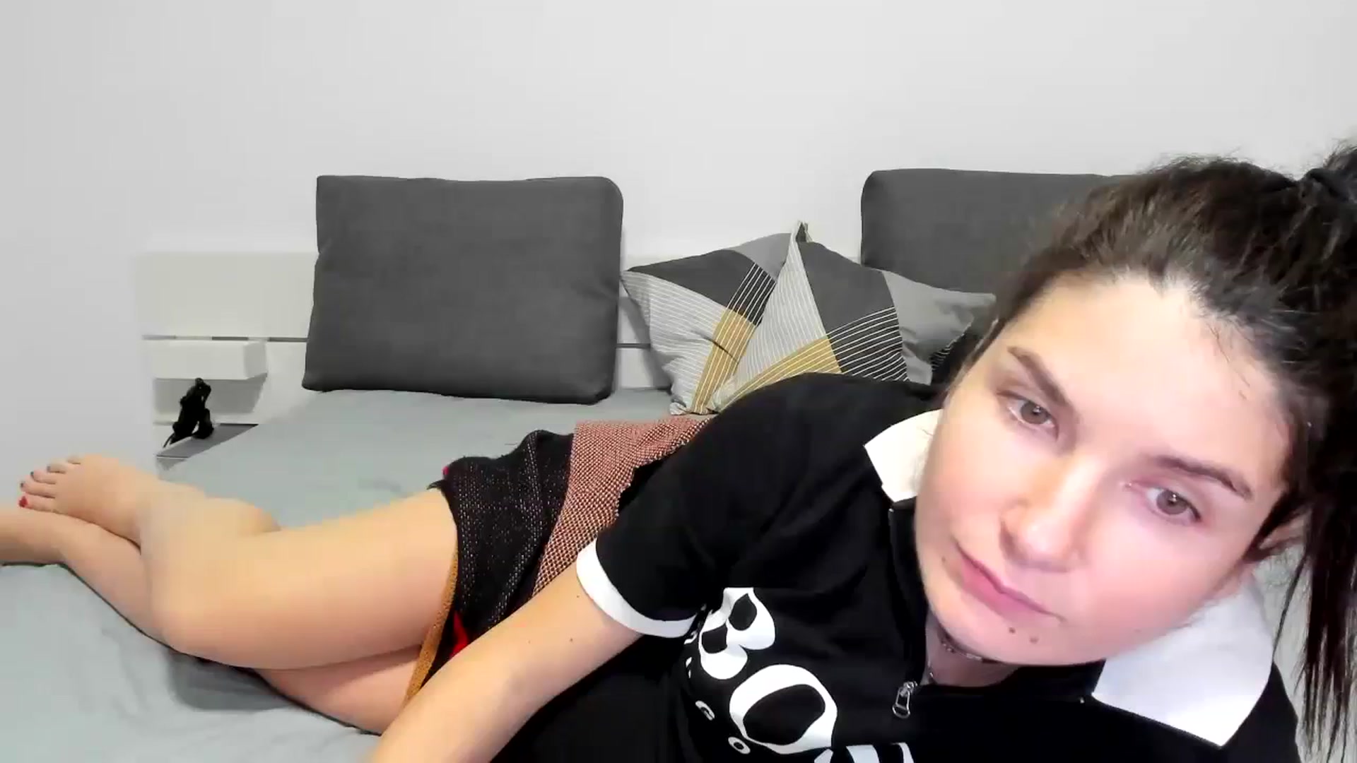Gallery image thumbnail from SiouxPrincess's myfreecams stream on, 12/16/2023, 24:02 image 18 of 20