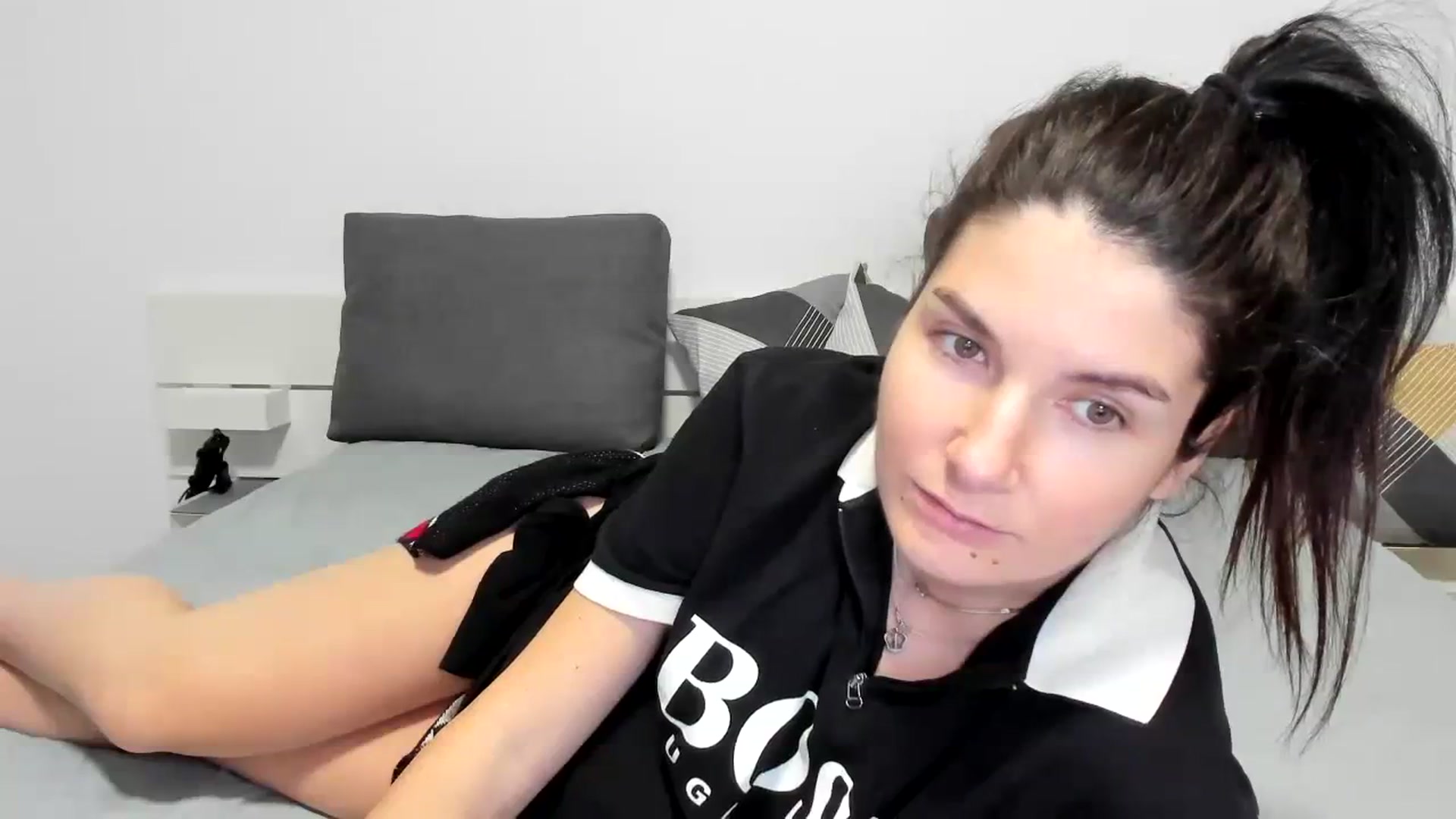 Gallery image thumbnail from SiouxPrincess's myfreecams stream on, 12/16/2023, 24:41 image 13 of 20