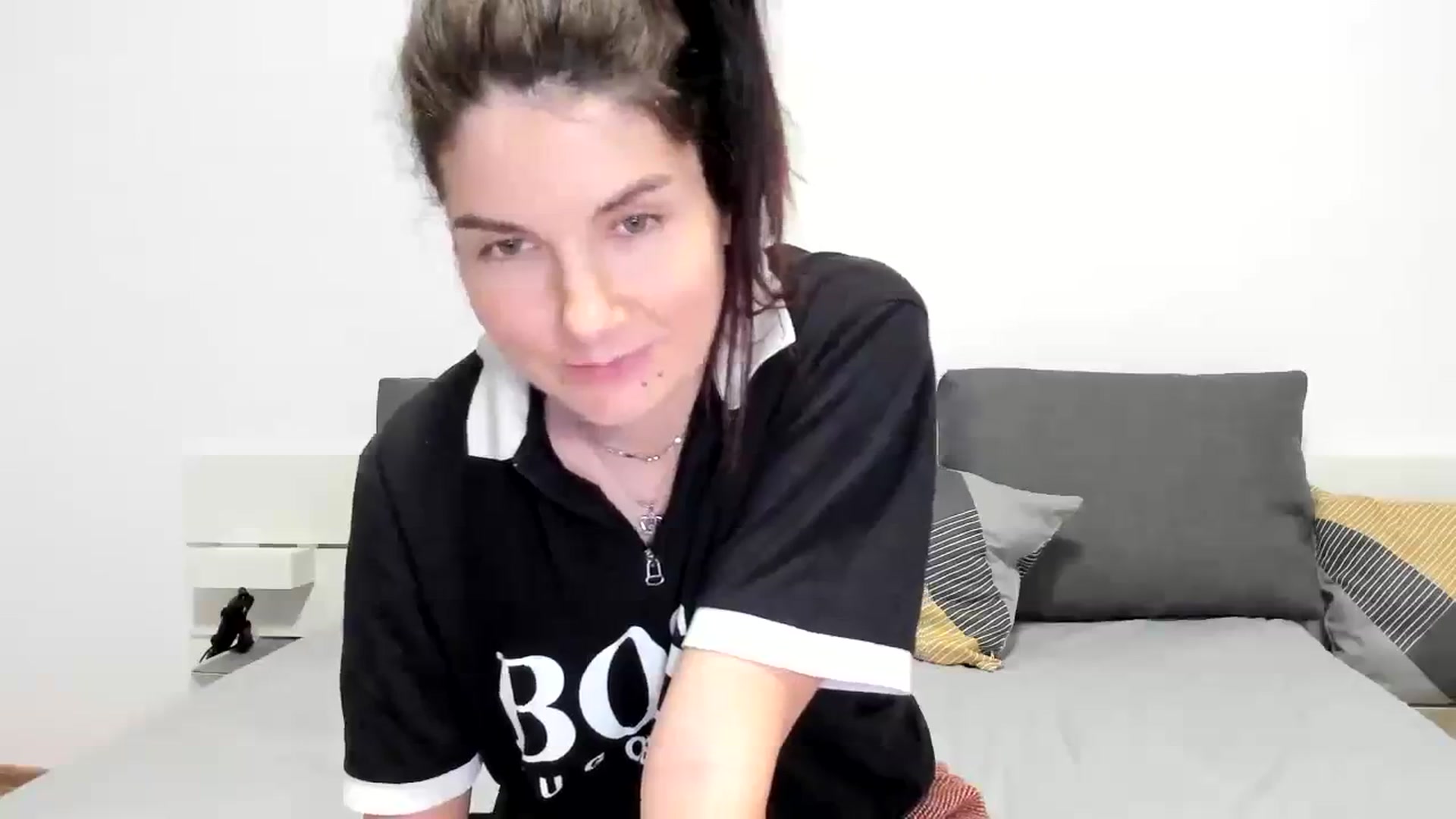 Gallery image thumbnail from SiouxPrincess's myfreecams stream on, 12/16/2023, 24:41 image 11 of 20