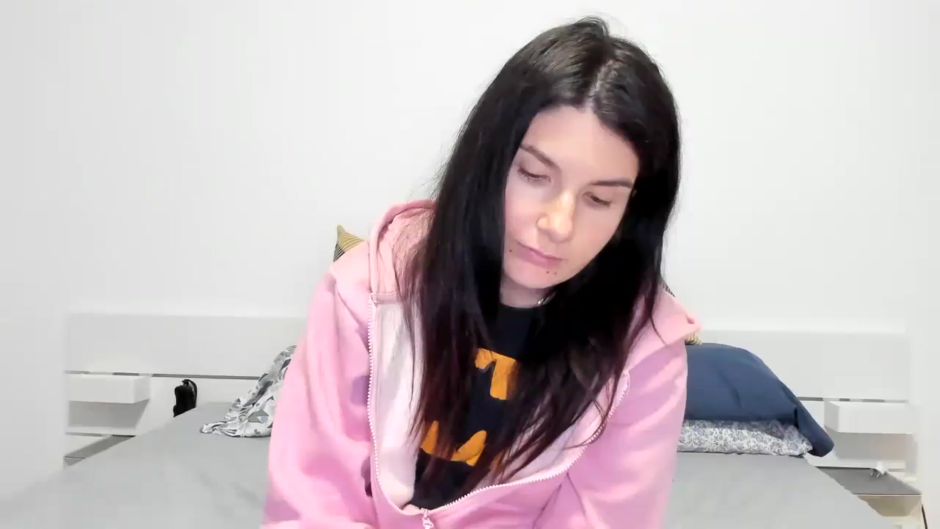 Gallery image thumbnail from SiouxPrincess's myfreecams stream on, 12/16/2023, 23:41 image 20 of 20
