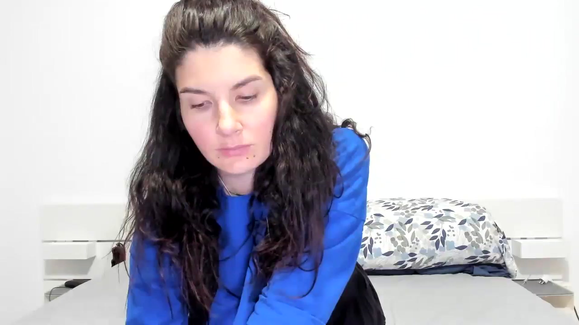 Gallery image thumbnail from SiouxPrincess's myfreecams stream on, 12/19/2023, 24:26 image 17 of 20