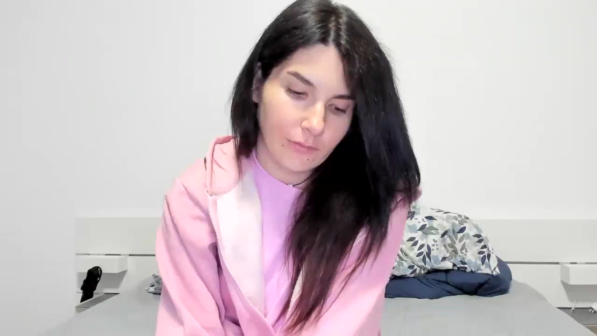 Gallery image thumbnail from SiouxPrincess's myfreecams stream on, 12/19/2023, 23:33 image 11 of 20