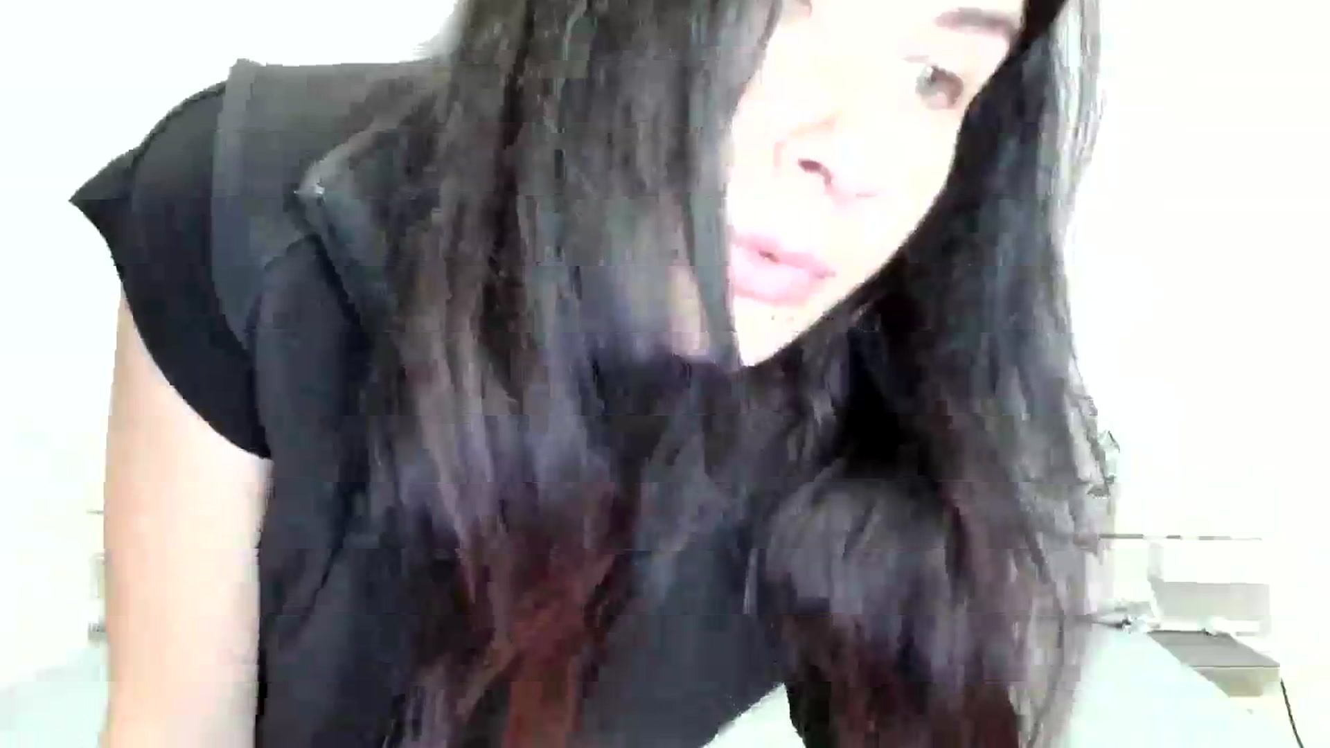 Gallery image thumbnail from SiouxPrincess's myfreecams stream on, 12/22/2023, 24:00 image 14 of 20