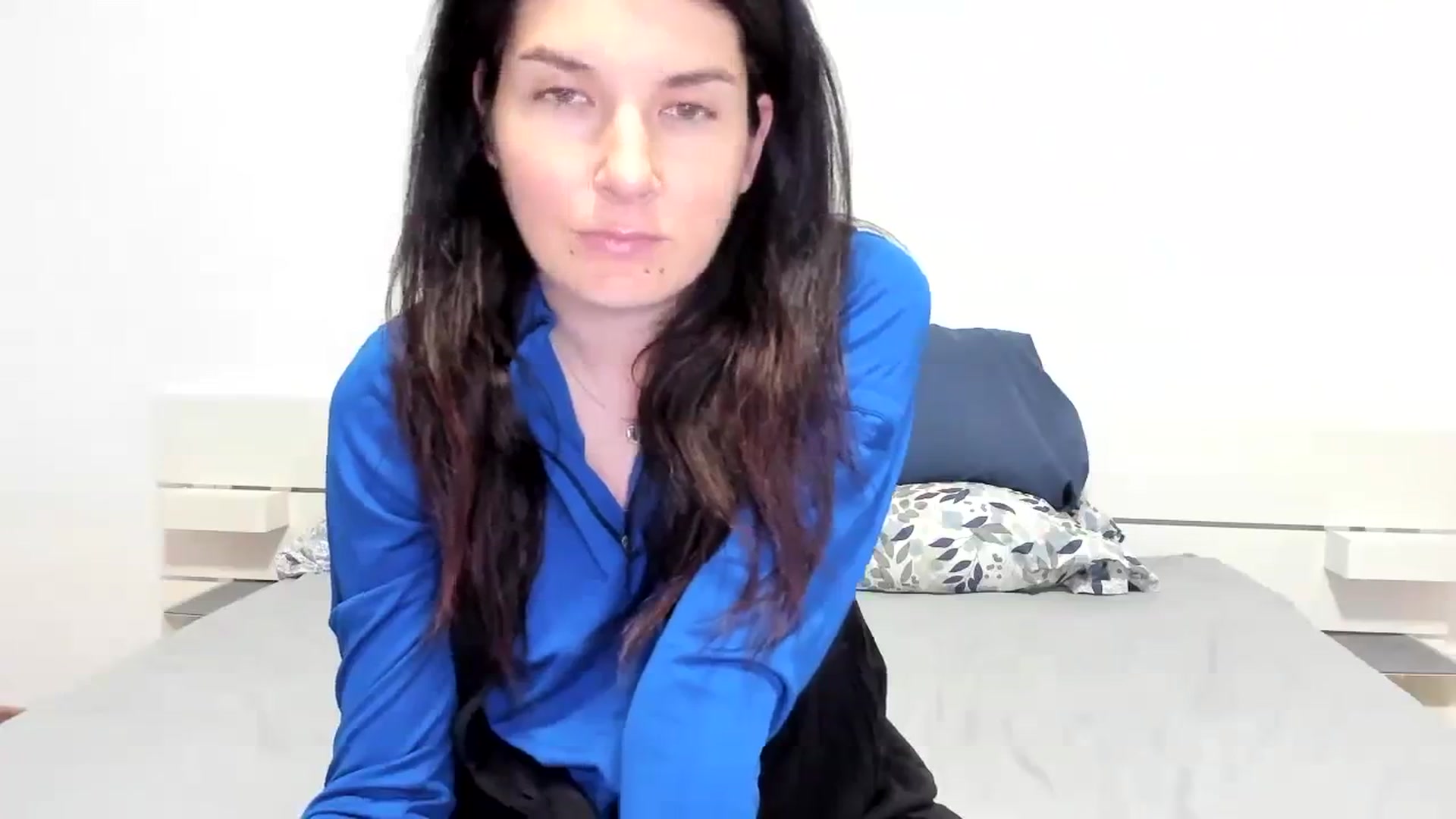 Gallery image thumbnail from SiouxPrincess's myfreecams stream on, 12/23/2023, 04:23 image 6 of 20