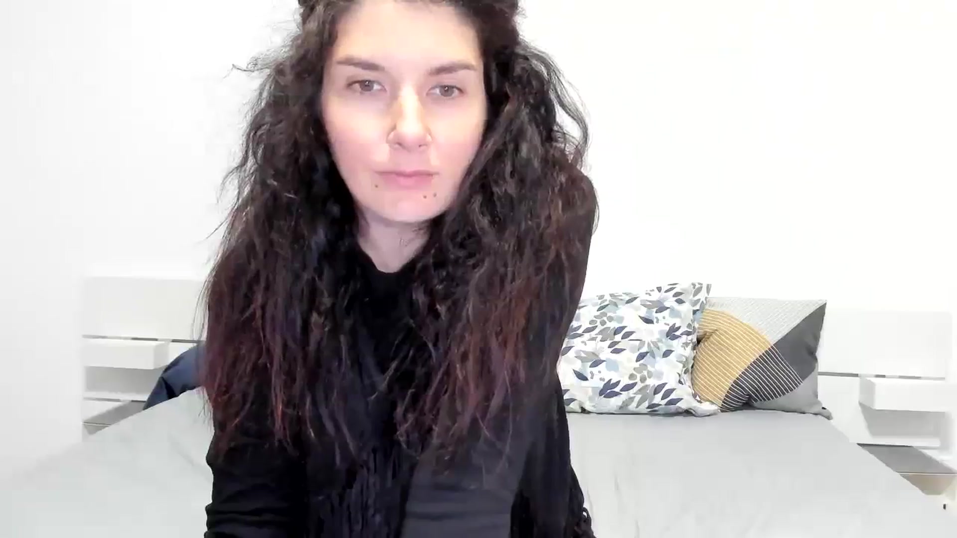 Gallery image thumbnail from SiouxPrincess's myfreecams stream on, 12/24/2023, 24:10 image 10 of 20