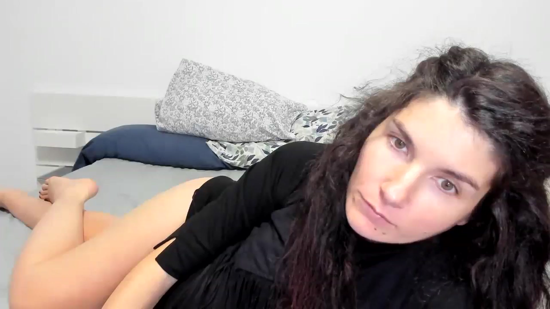Gallery image thumbnail from SiouxPrincess's myfreecams stream on, 12/24/2023, 24:10 image 16 of 20