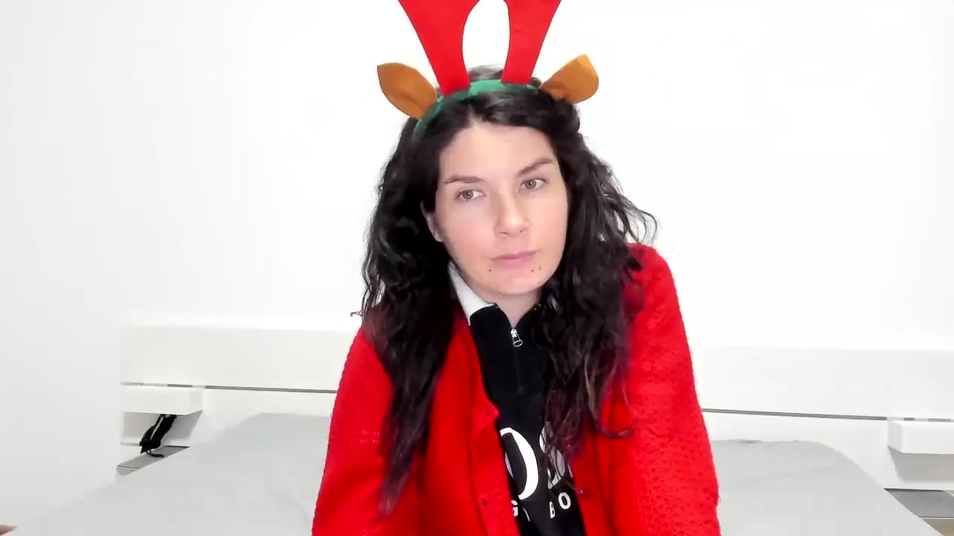 Gallery image thumbnail from SiouxPrincess's myfreecams stream on, 12/25/2023, 24:30 image 20 of 20