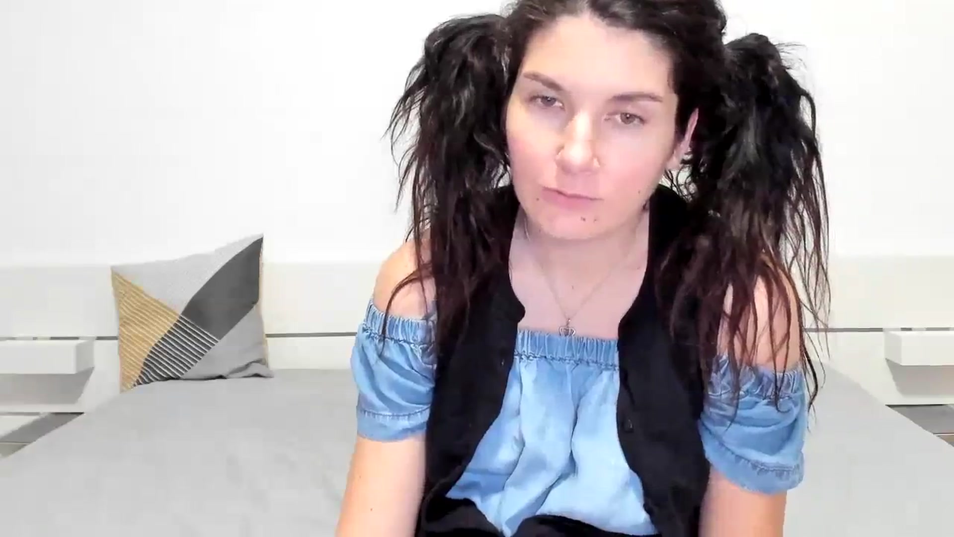 Gallery image thumbnail from SiouxPrincess's myfreecams stream on, 12/26/2023, 24:18 image 9 of 20