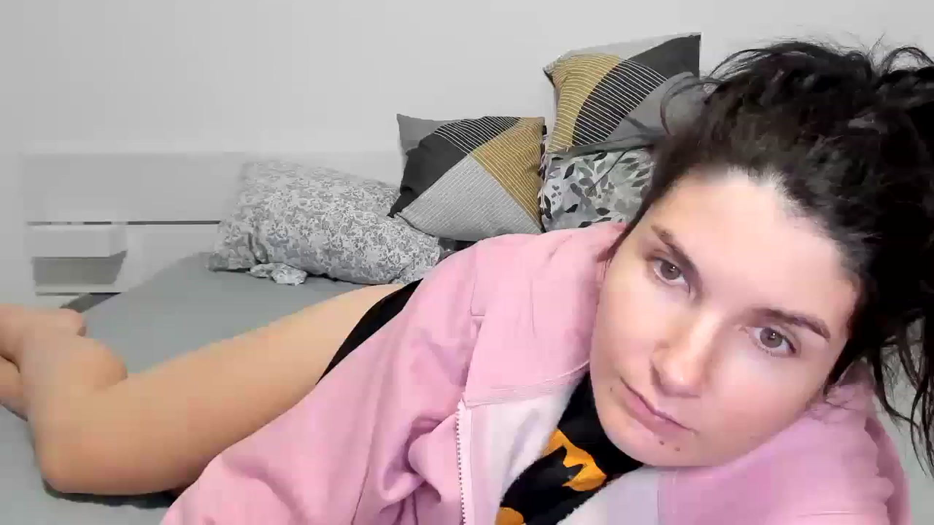 Gallery image thumbnail from SiouxPrincess's myfreecams stream on, 12/26/2023, 23:22 image 18 of 20