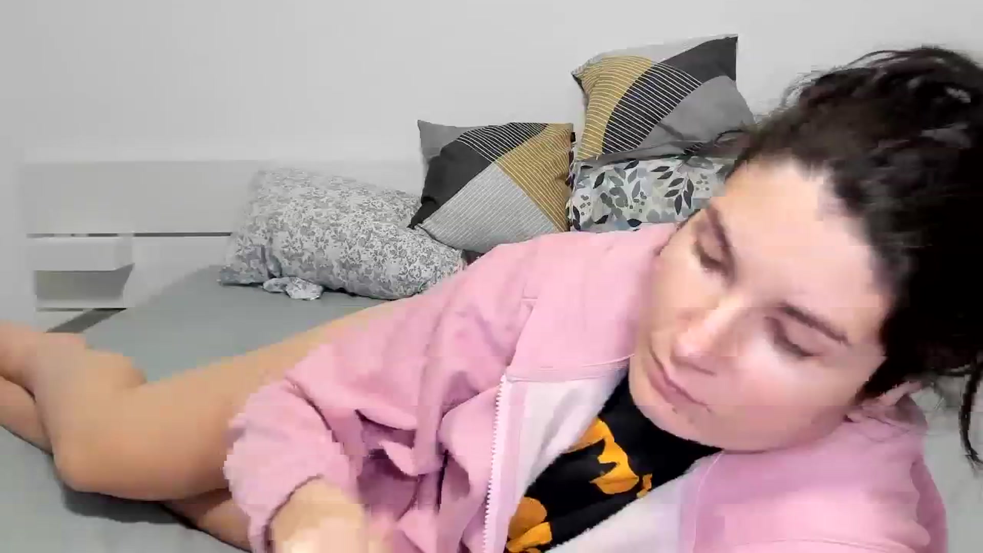 Gallery image thumbnail from SiouxPrincess's myfreecams stream on, 12/26/2023, 23:22 image 19 of 20