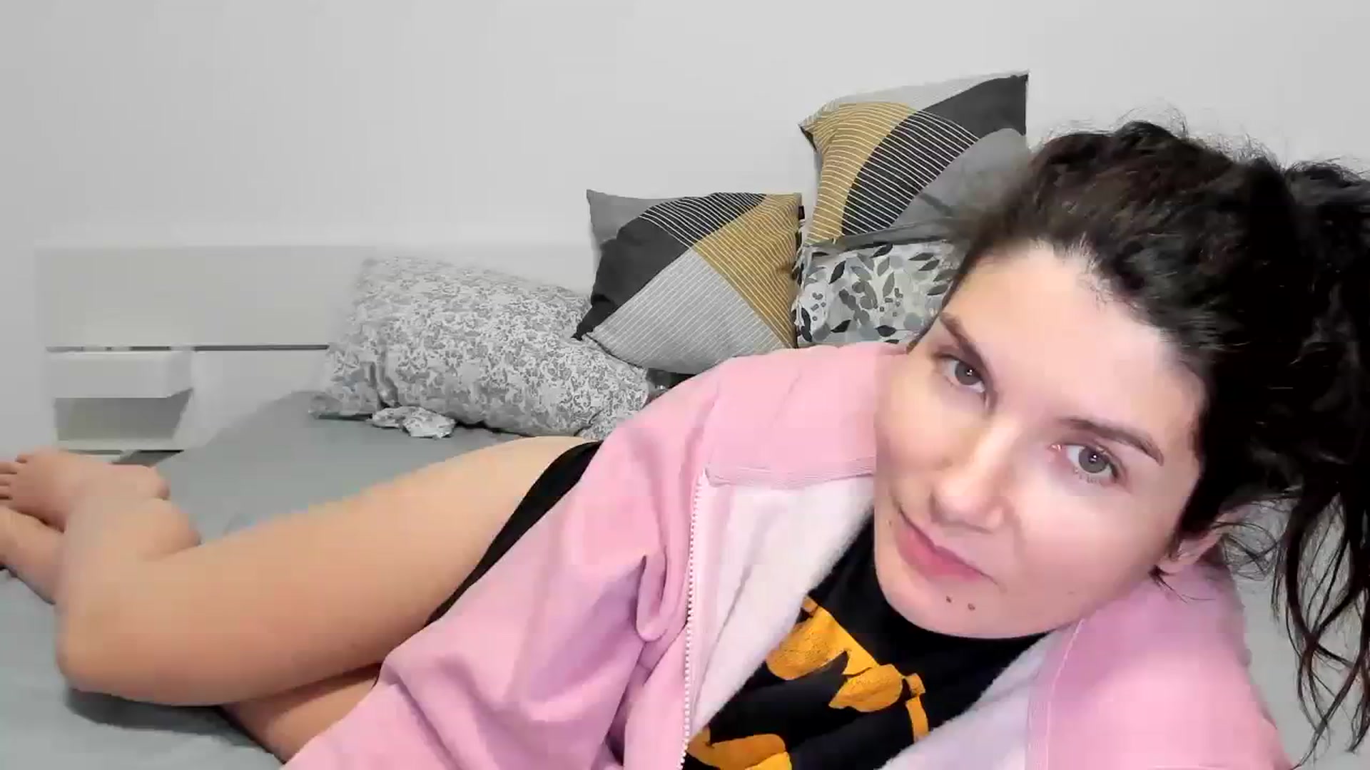 Gallery image thumbnail from SiouxPrincess's myfreecams stream on, 12/27/2023, 24:59 image 15 of 20