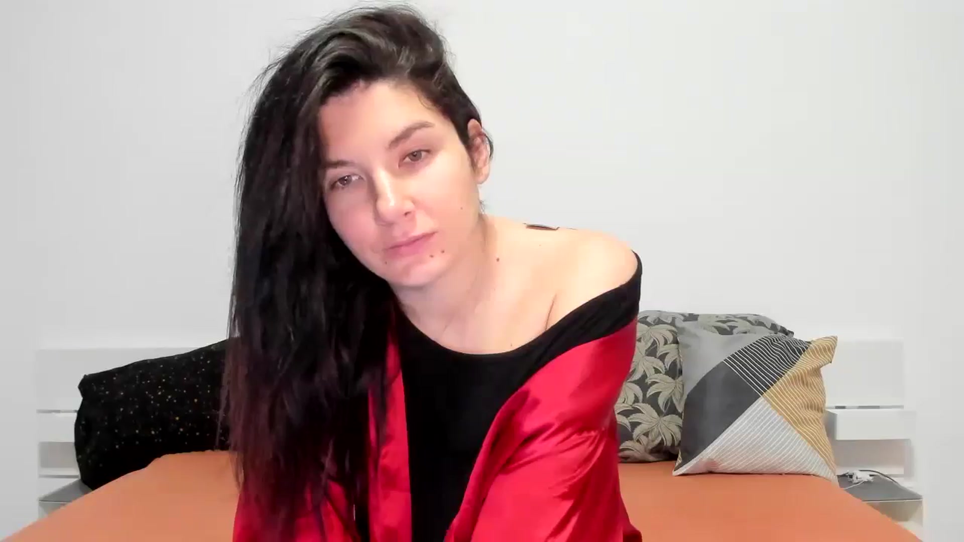 Gallery image thumbnail from SiouxPrincess's myfreecams stream on, 12/29/2023, 24:02 image 10 of 20