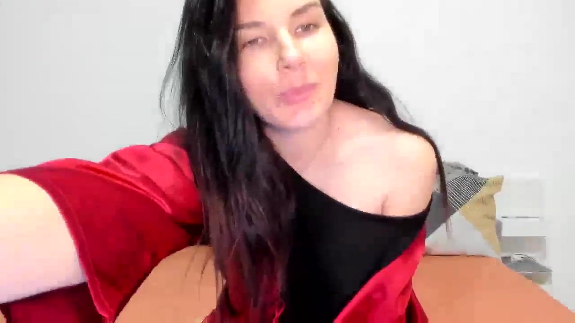 Gallery image thumbnail from SiouxPrincess's myfreecams stream on, 12/29/2023, 24:02 image 14 of 20