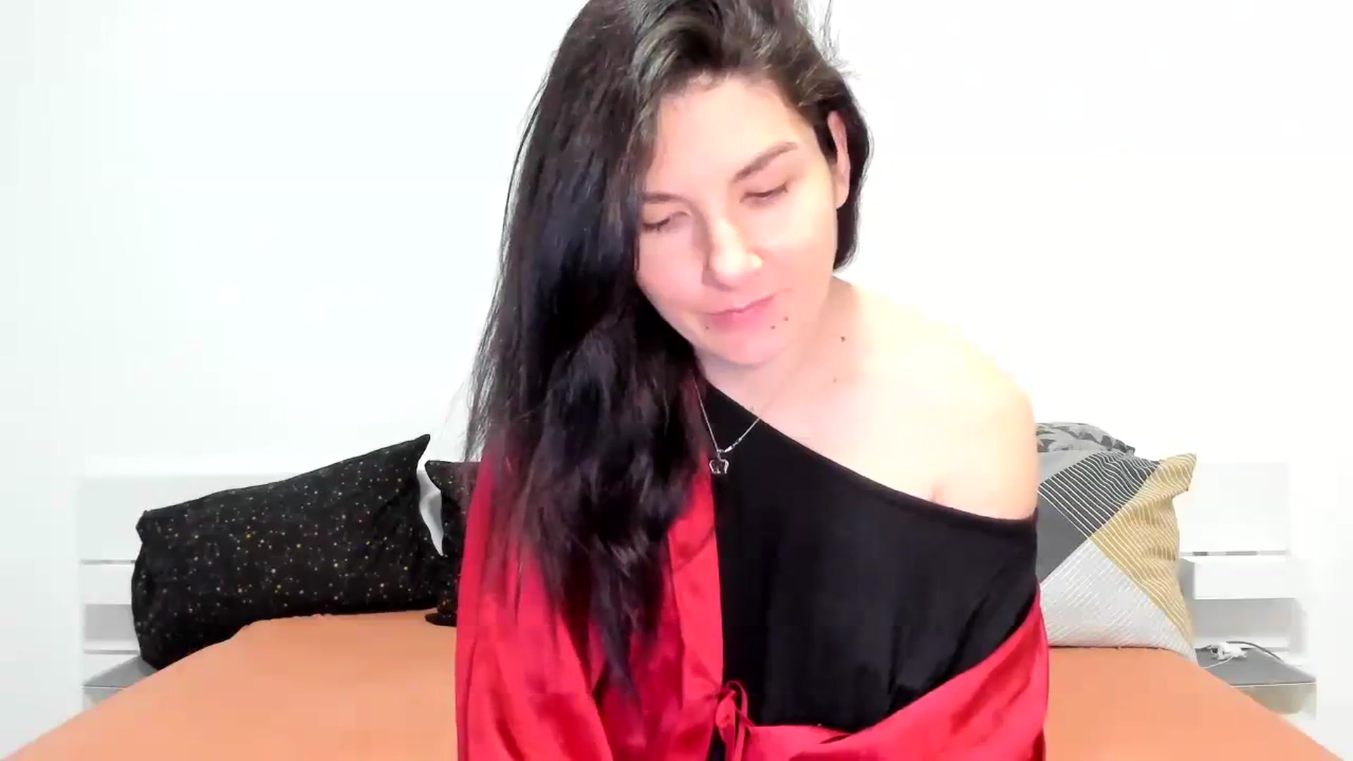 Gallery image thumbnail from SiouxPrincess's myfreecams stream on, 12/29/2023, 24:02 image 2 of 20