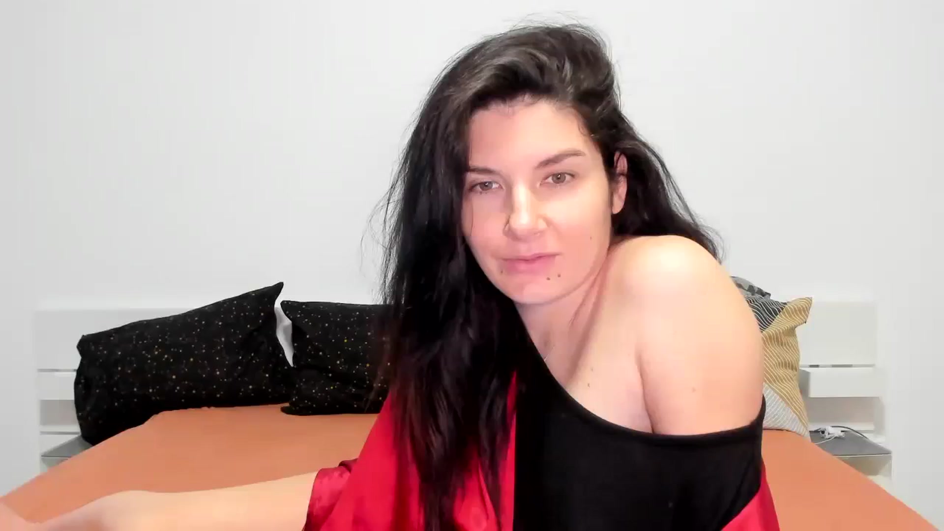 Gallery image thumbnail from SiouxPrincess's myfreecams stream on, 12/29/2023, 24:02 image 18 of 20