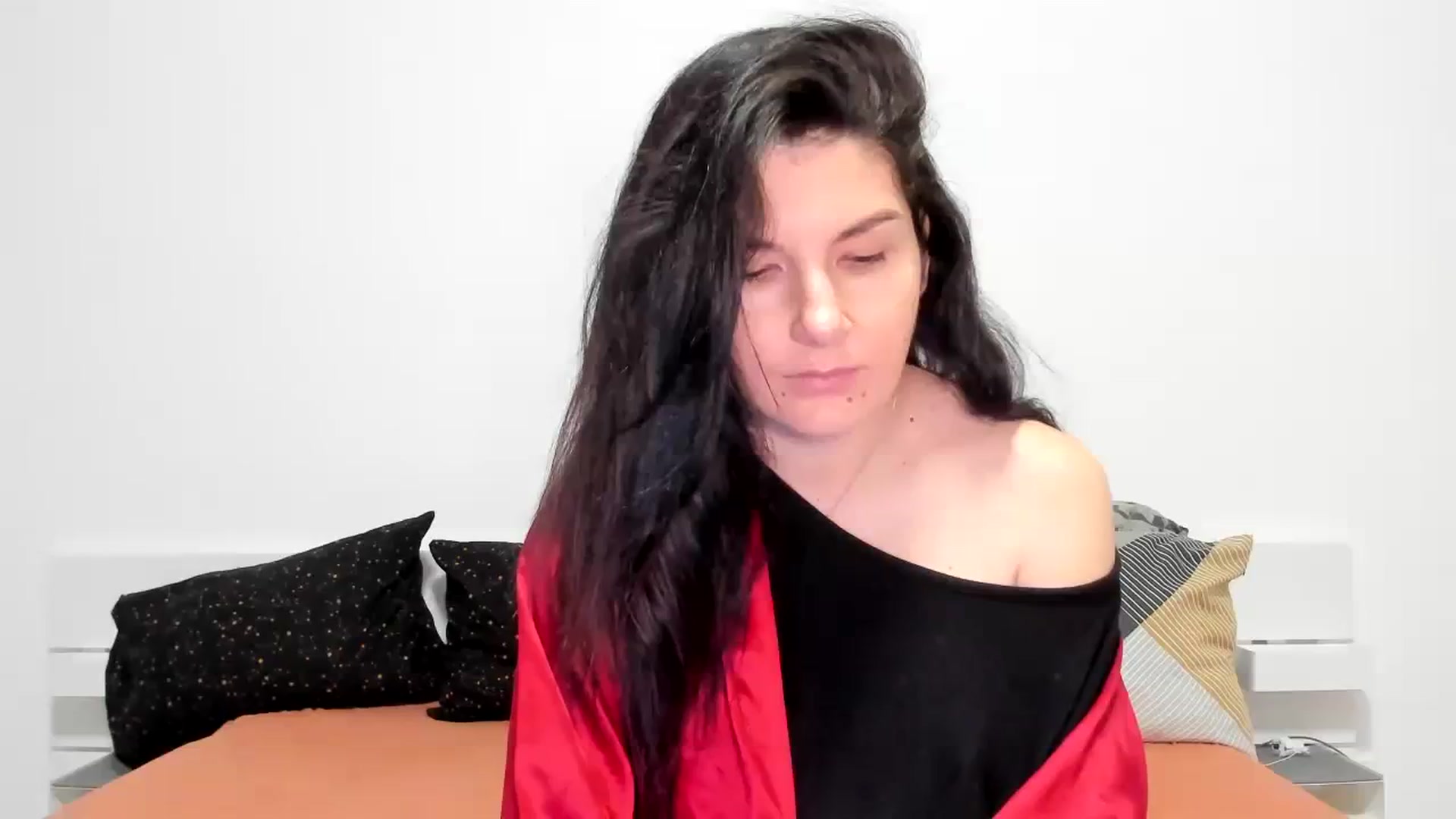 Gallery image thumbnail from SiouxPrincess's myfreecams stream on, 12/29/2023, 24:02 image 20 of 20