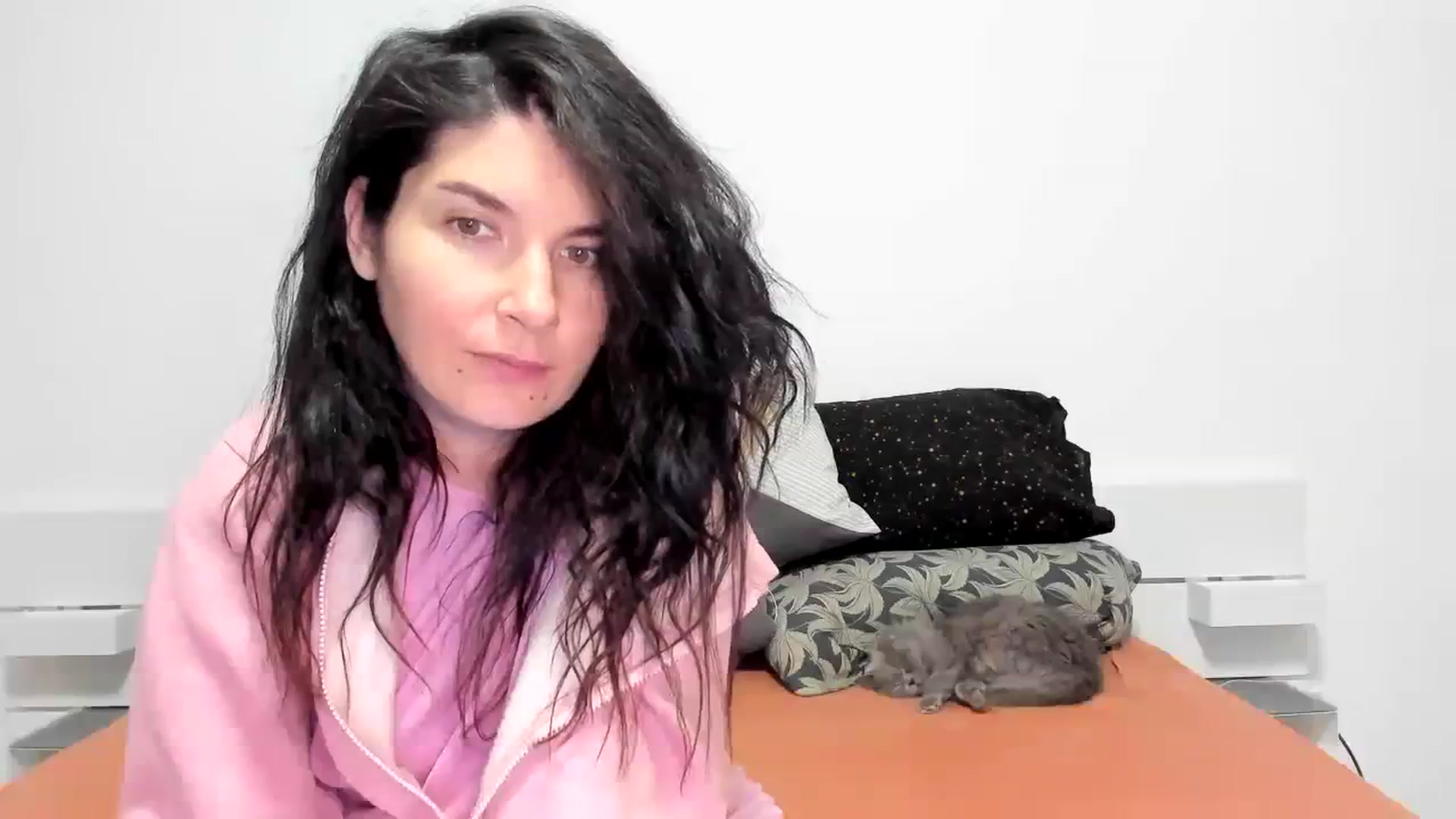 Gallery image thumbnail from SiouxPrincess's myfreecams stream on, 12/30/2023, 23:15 image 19 of 20