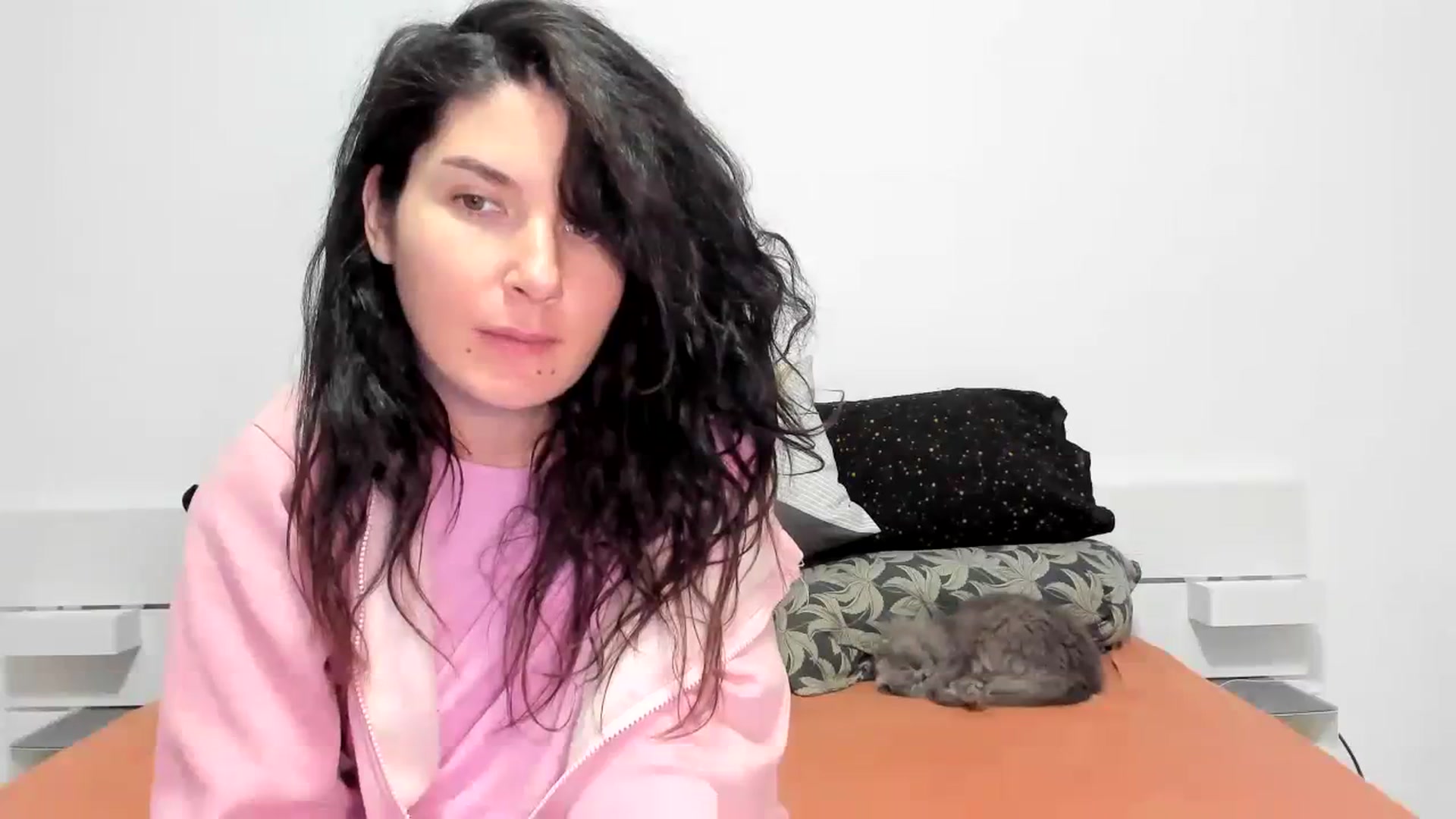 Gallery image thumbnail from SiouxPrincess's myfreecams stream on, 12/30/2023, 23:15 image 12 of 20