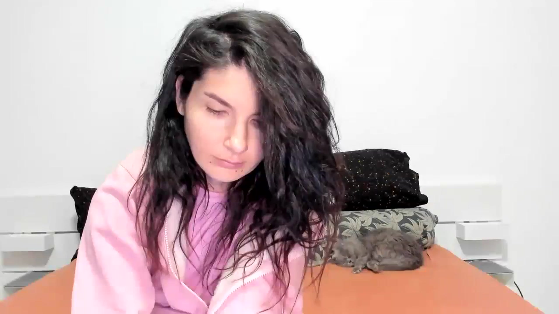 Gallery image thumbnail from SiouxPrincess's myfreecams stream on, 12/30/2023, 23:15 image 16 of 20