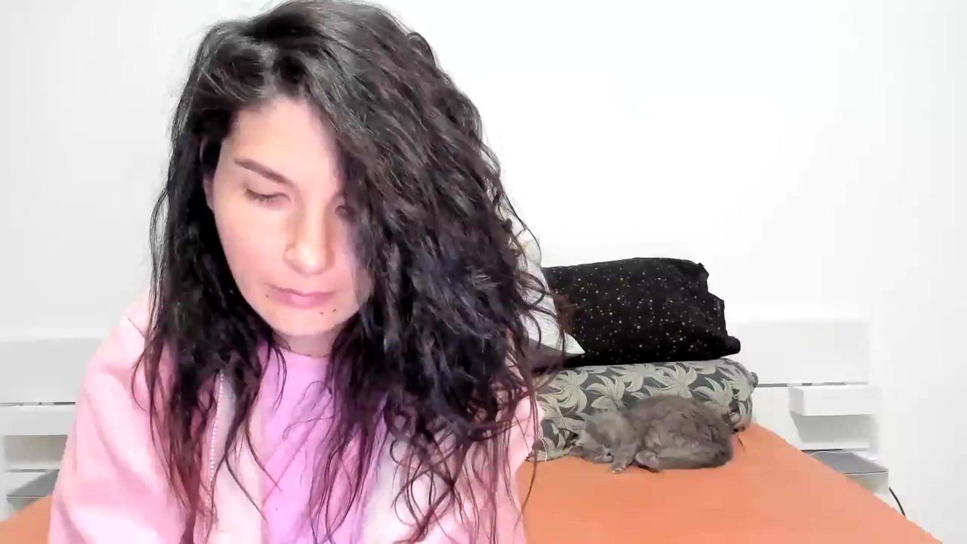 Gallery image thumbnail from SiouxPrincess's myfreecams stream on, 12/30/2023, 23:15 image 14 of 20