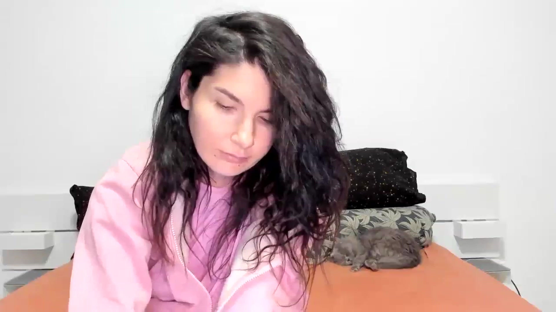 Gallery image thumbnail from SiouxPrincess's myfreecams stream on, 12/30/2023, 23:15 image 15 of 20
