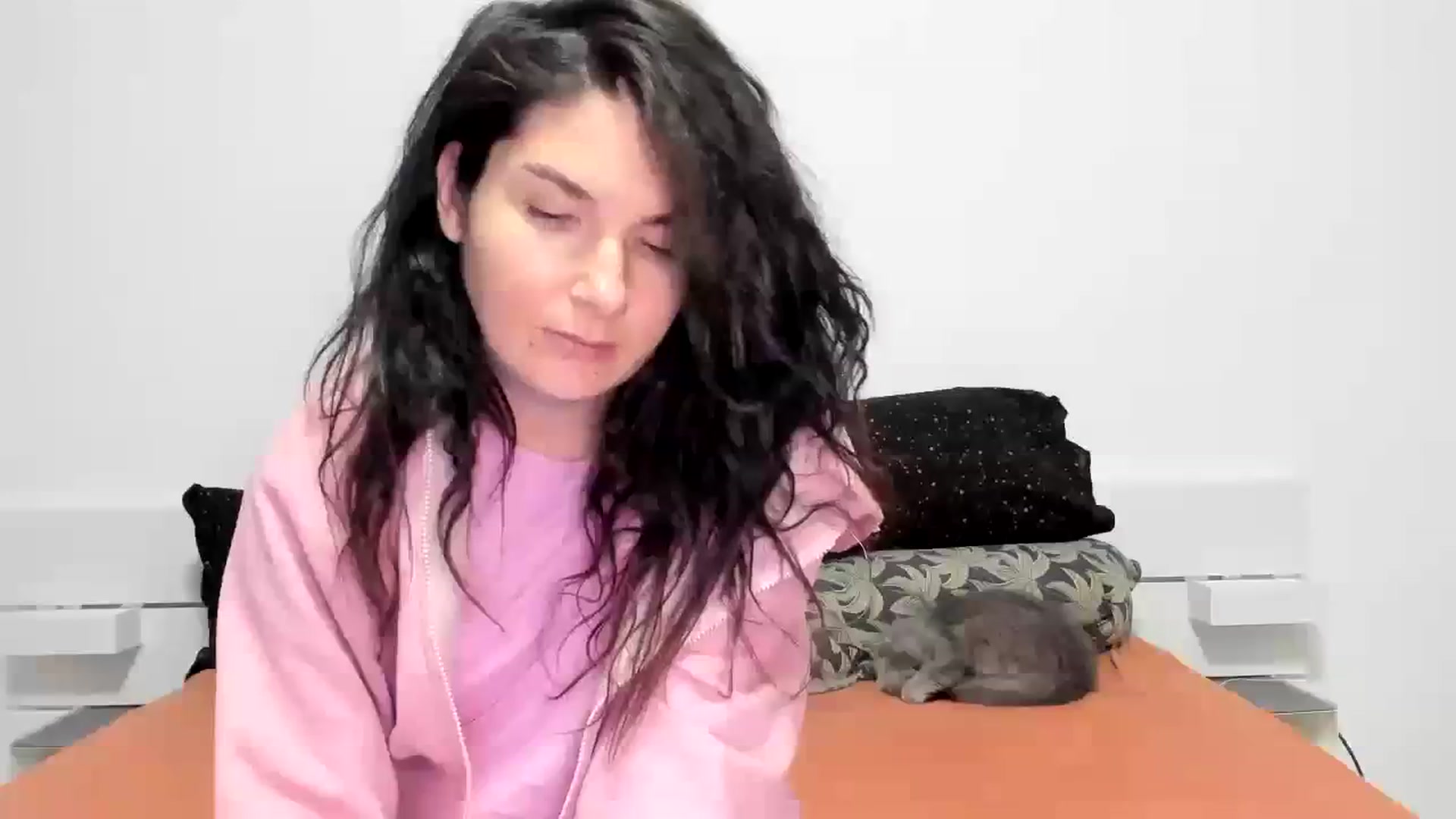 Gallery image thumbnail from SiouxPrincess's myfreecams stream on, 12/30/2023, 23:15 image 5 of 20