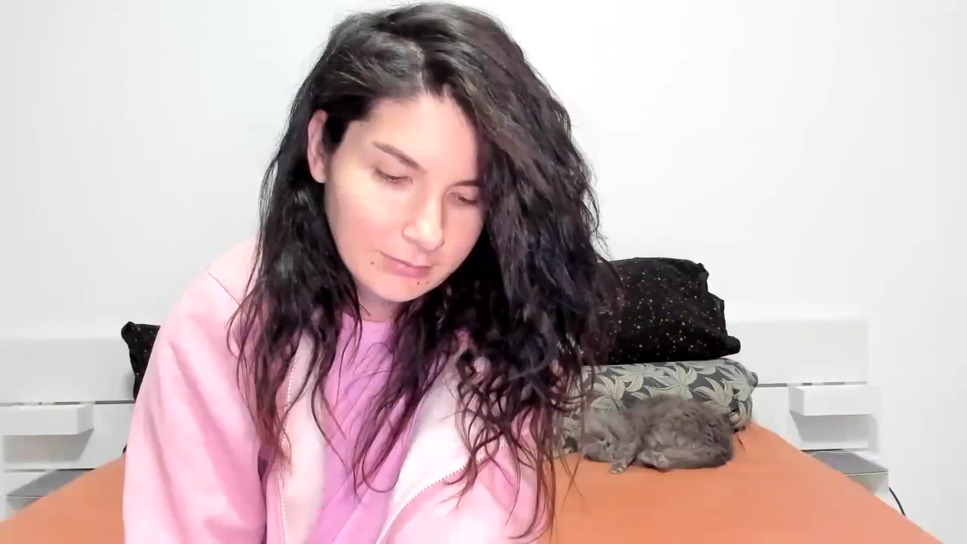 Gallery image thumbnail from SiouxPrincess's myfreecams stream on, 12/30/2023, 23:15 image 13 of 20