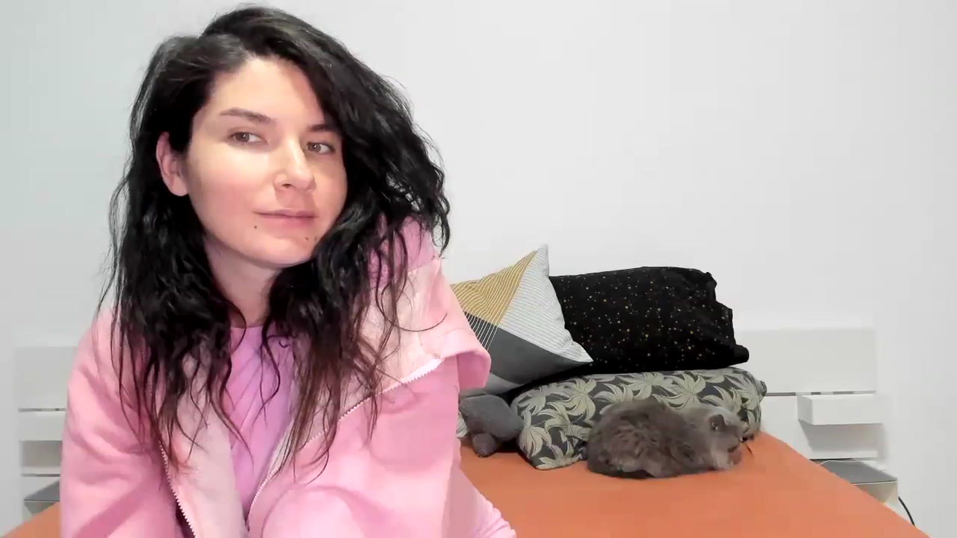 Gallery image thumbnail from SiouxPrincess's myfreecams stream on, 12/31/2023, 24:05 image 5 of 20