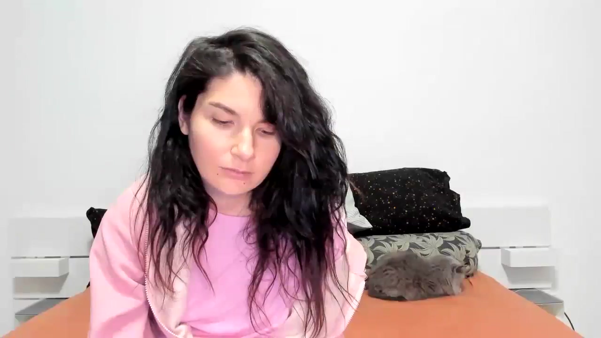 Gallery image thumbnail from SiouxPrincess's myfreecams stream on, 12/31/2023, 24:05 image 10 of 20