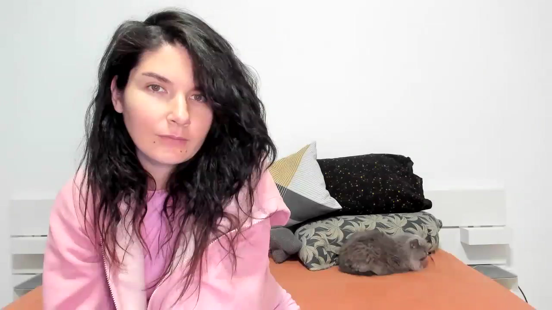 Gallery image thumbnail from SiouxPrincess's myfreecams stream on, 12/31/2023, 24:05 image 7 of 20