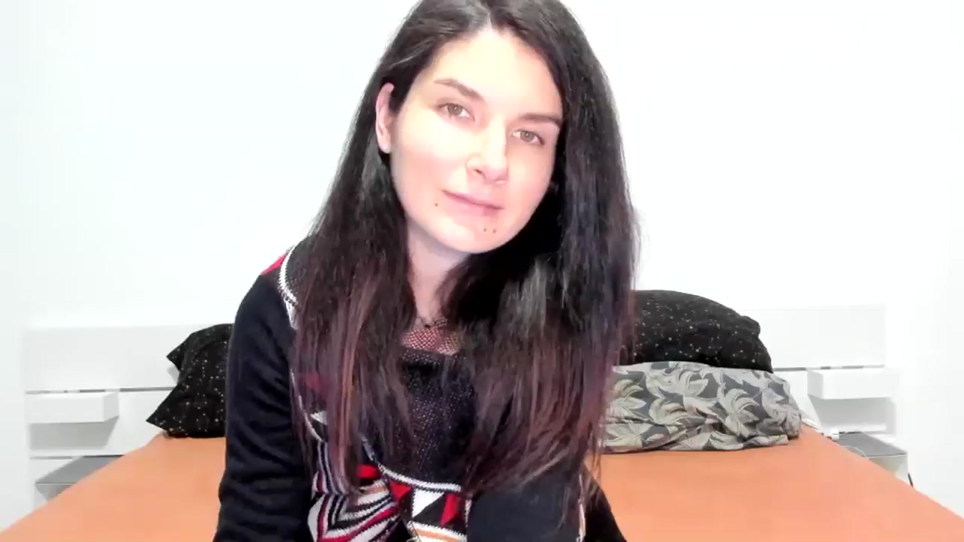Gallery image thumbnail from SiouxPrincess's myfreecams stream on, 01/02/2024, 24:00 image 2 of 20