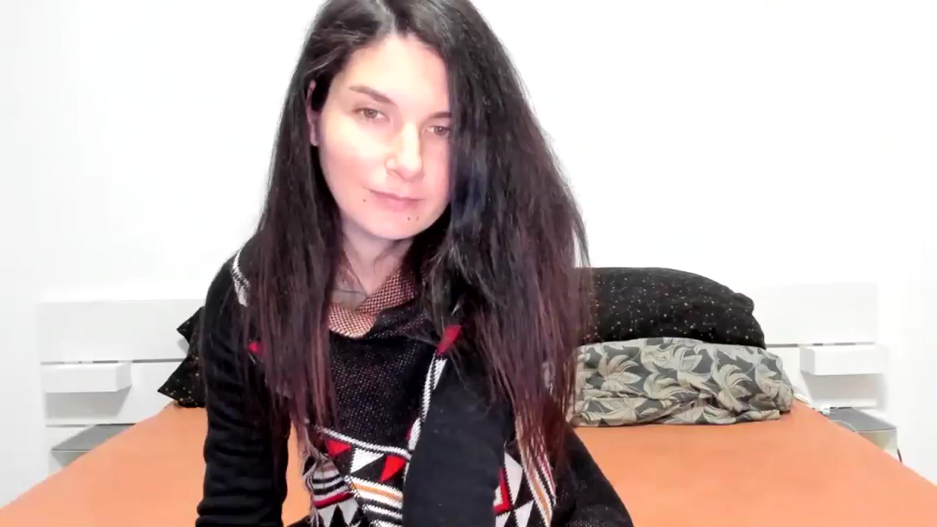 Gallery image thumbnail from SiouxPrincess's myfreecams stream on, 01/02/2024, 24:00 image 19 of 20