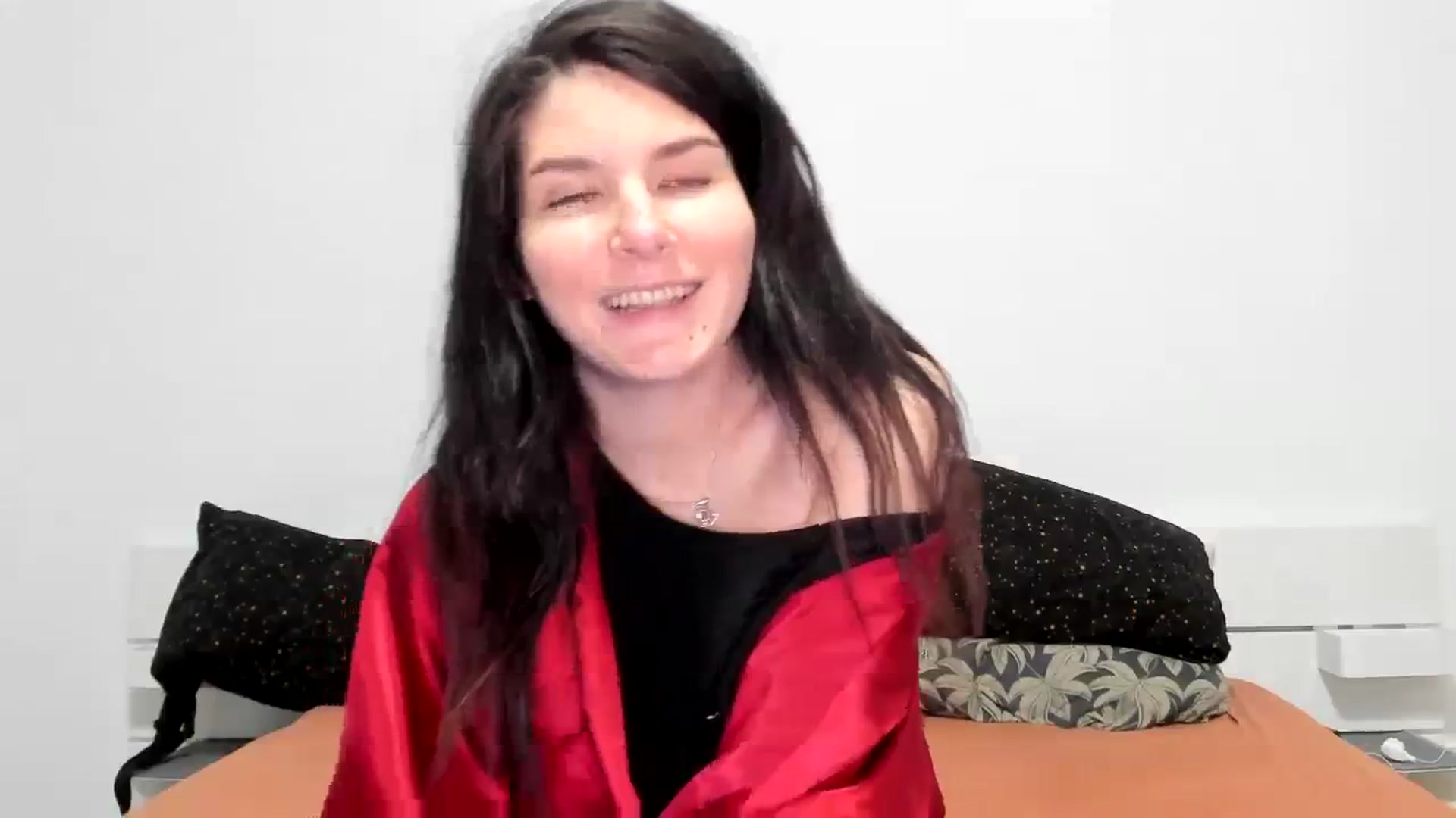 Gallery image thumbnail from SiouxPrincess's myfreecams stream on, 01/03/2024, 24:04 image 12 of 20