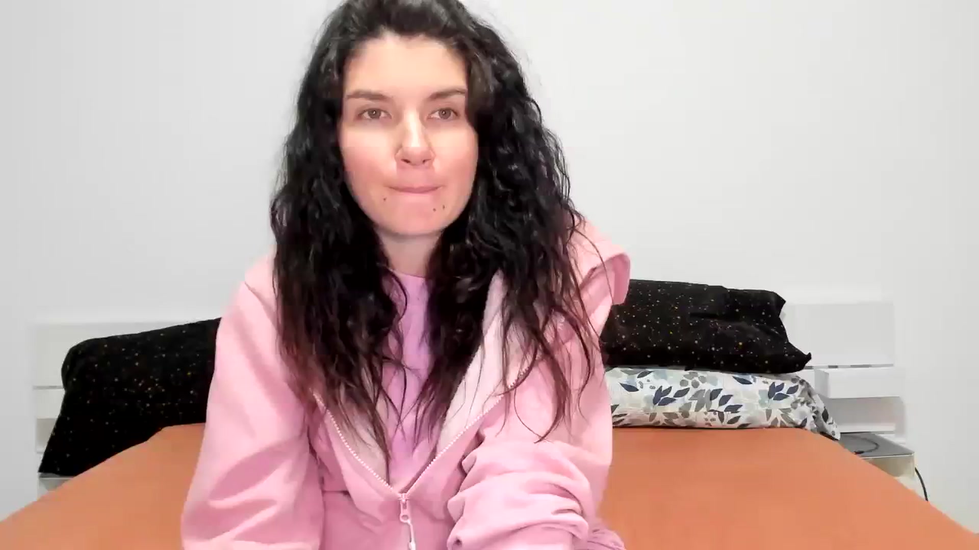 Gallery image thumbnail from SiouxPrincess's myfreecams stream on, 01/04/2024, 24:01 image 1 of 20