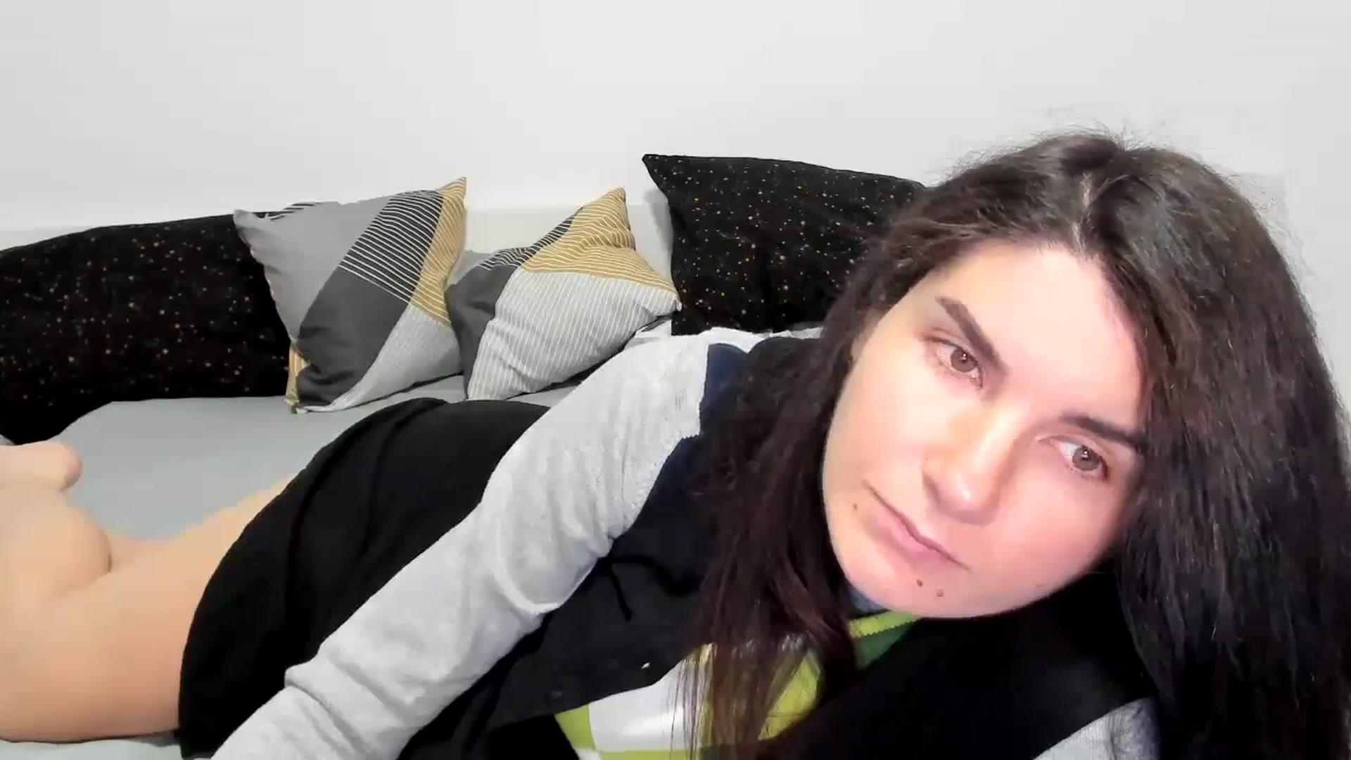 Gallery image thumbnail from SiouxPrincess's myfreecams stream on, 01/06/2024, 24:10 image 5 of 20
