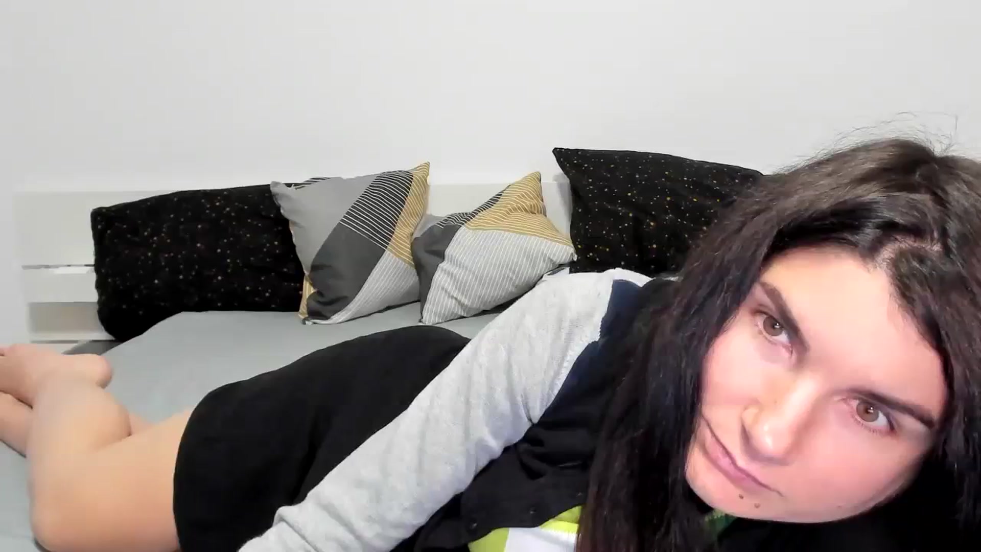 Gallery image thumbnail from SiouxPrincess's myfreecams stream on, 01/06/2024, 24:10 image 19 of 20