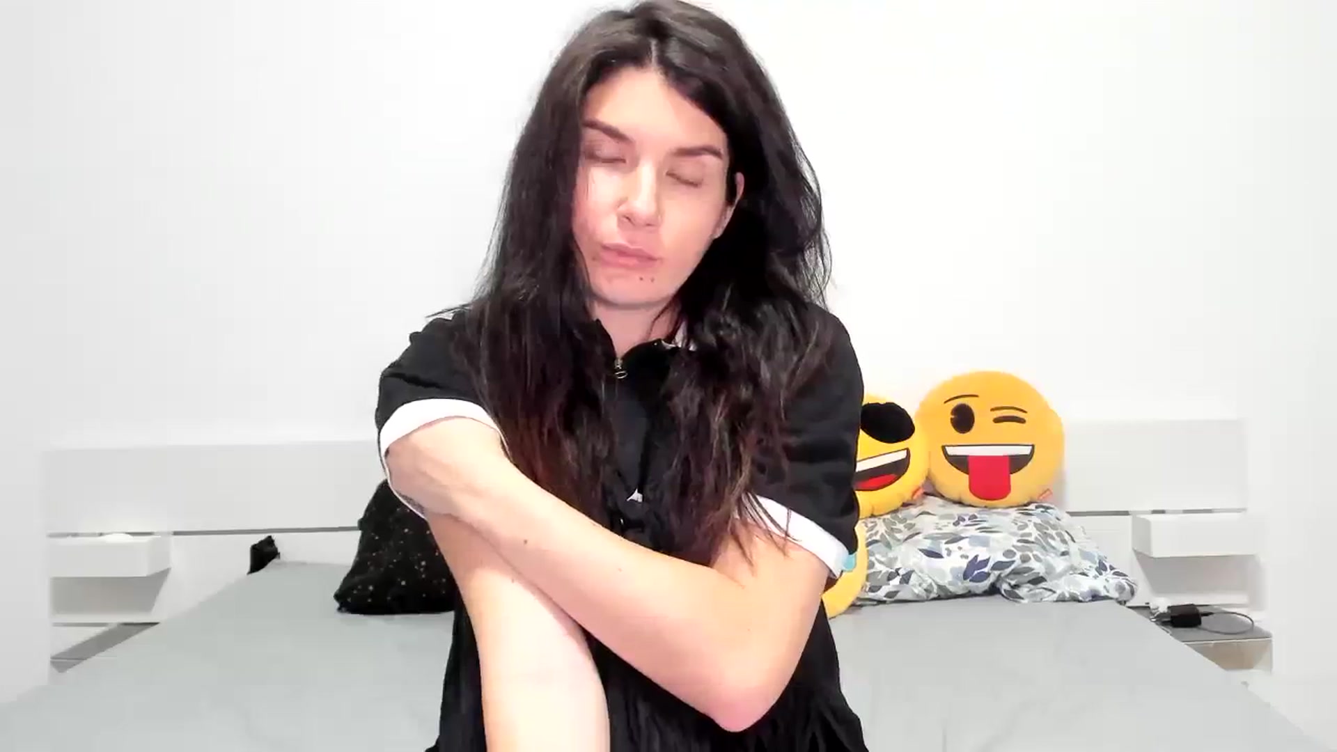 Gallery image thumbnail from SiouxPrincess's myfreecams stream on, 01/06/2024, 23:55 image 20 of 20