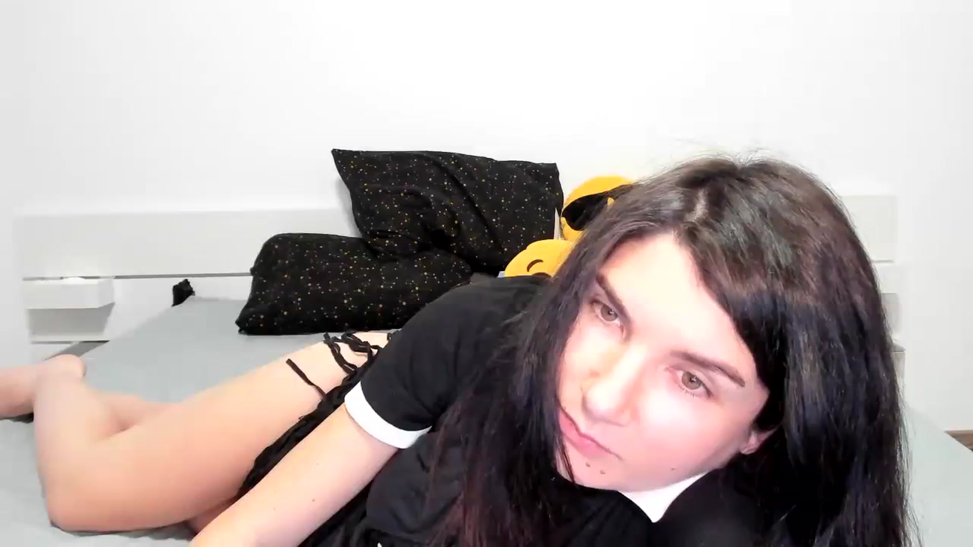 Gallery image thumbnail from SiouxPrincess's myfreecams stream on, 01/06/2024, 23:55 image 9 of 20