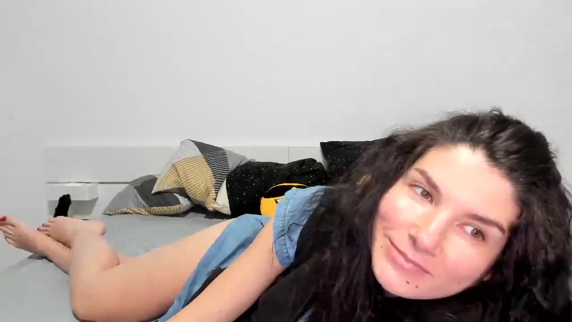 Gallery image thumbnail from SiouxPrincess's myfreecams stream on, 01/08/2024, 23:50 image 17 of 20