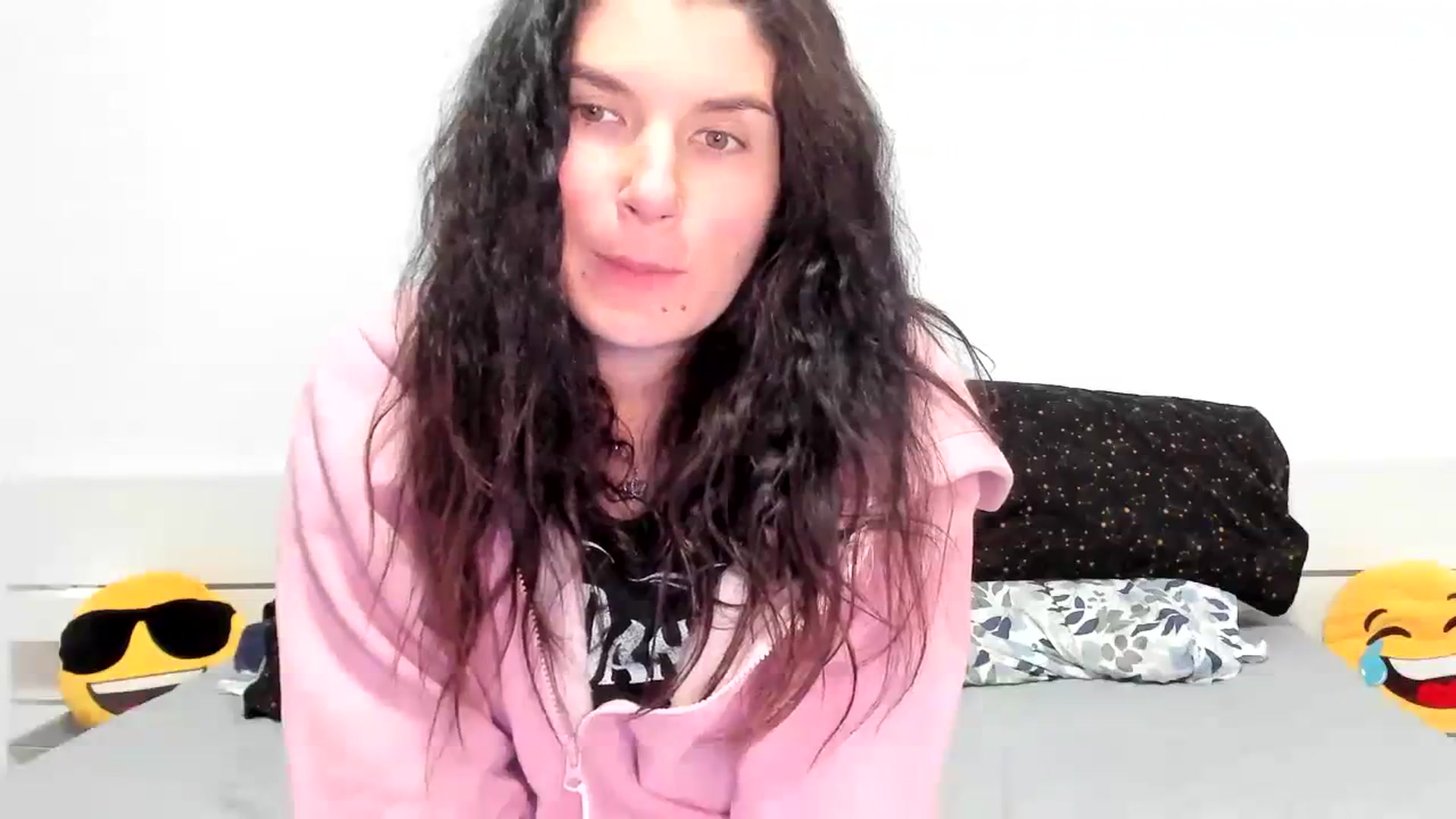 Gallery image thumbnail from SiouxPrincess's myfreecams stream on, 01/09/2024, 23:56 image 18 of 20