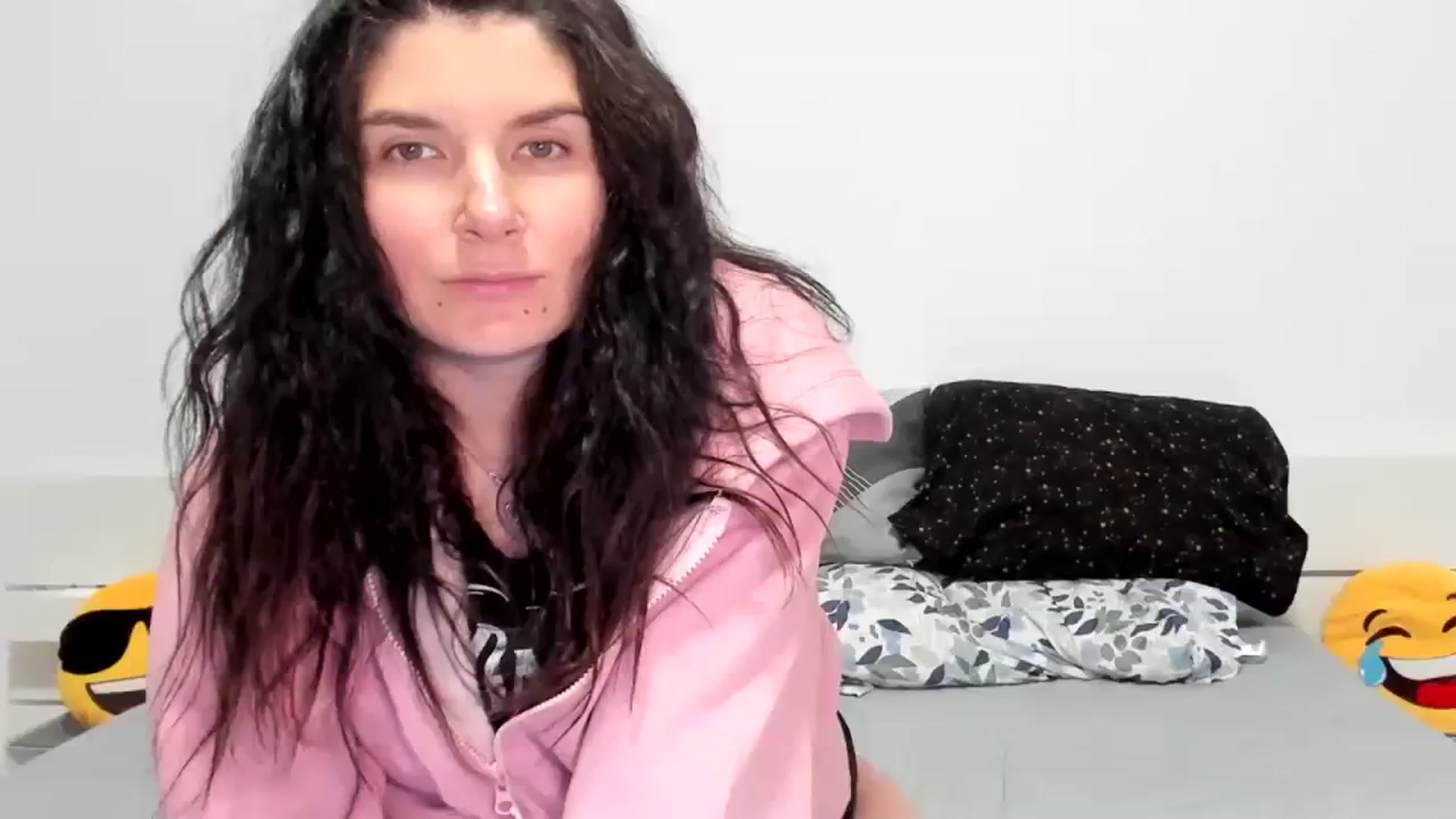Gallery image thumbnail from SiouxPrincess's myfreecams stream on, 01/09/2024, 23:56 image 12 of 20