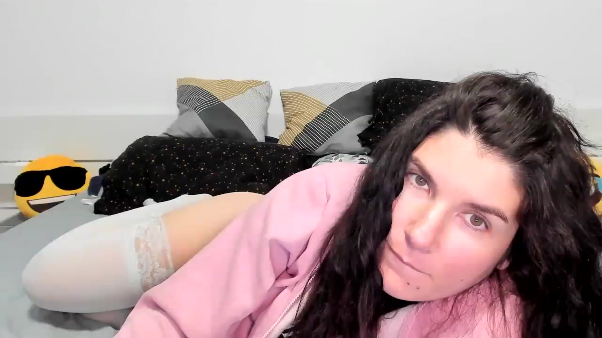 Gallery image thumbnail from SiouxPrincess's myfreecams stream on, 01/09/2024, 23:56 image 5 of 20